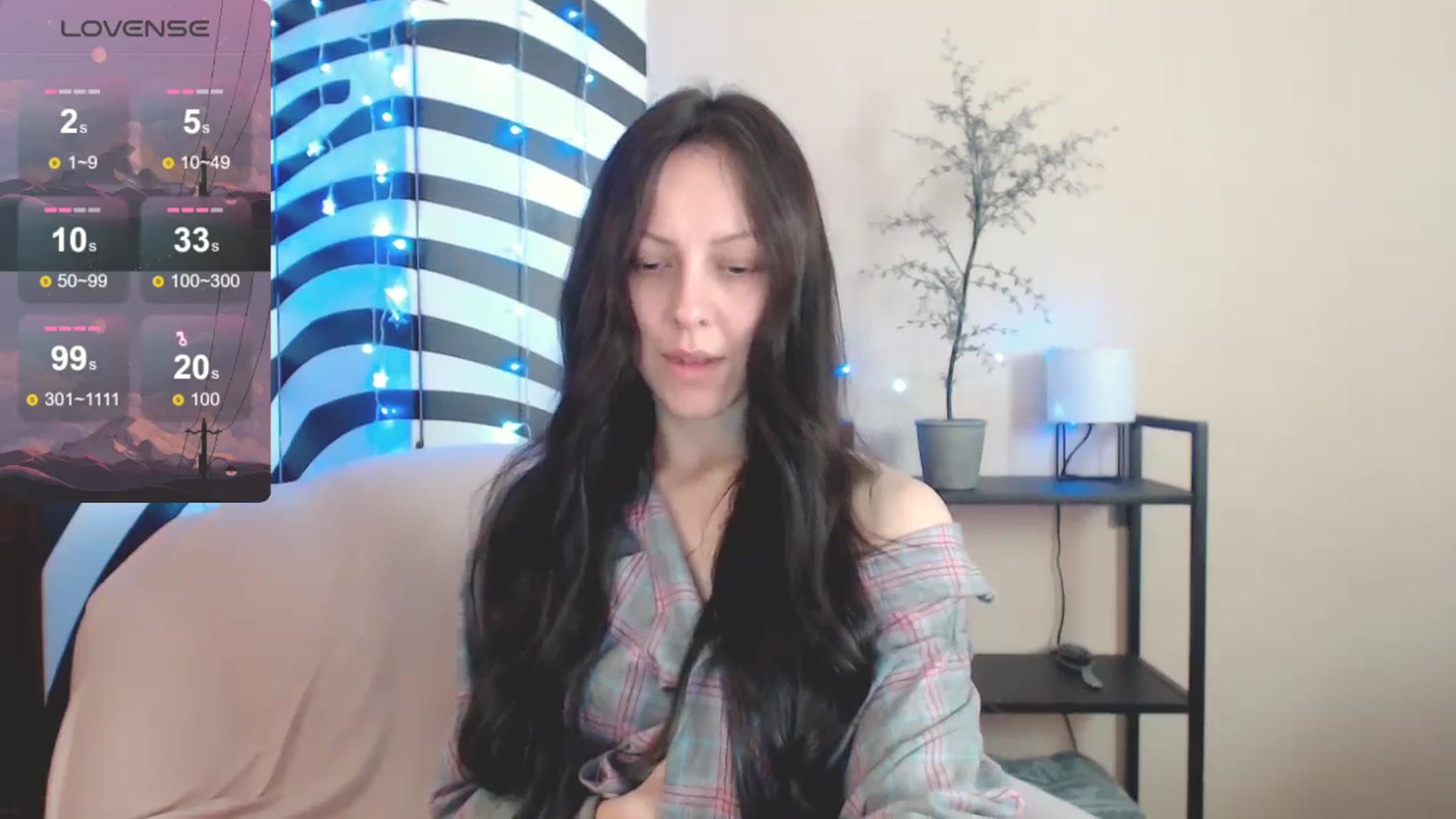 Gallery image thumbnail from MiracleMiss's myfreecams stream on, 04/21/2025, 10:35 image 7 of 20