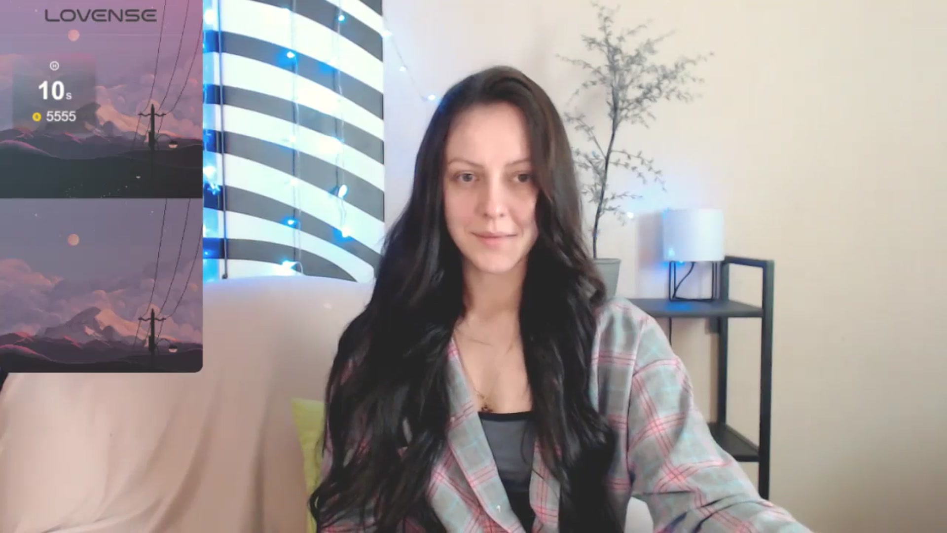 Gallery image thumbnail from MiracleMiss's myfreecams stream on, 04/22/2025, 09:46 image 7 of 20