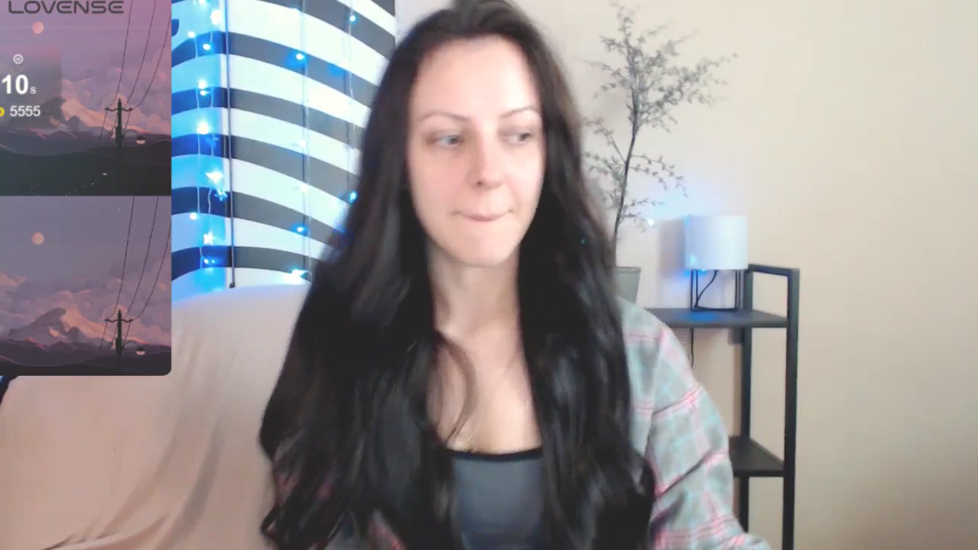 Gallery image thumbnail from MiracleMiss's myfreecams stream on, 04/22/2025, 09:46 image 2 of 20