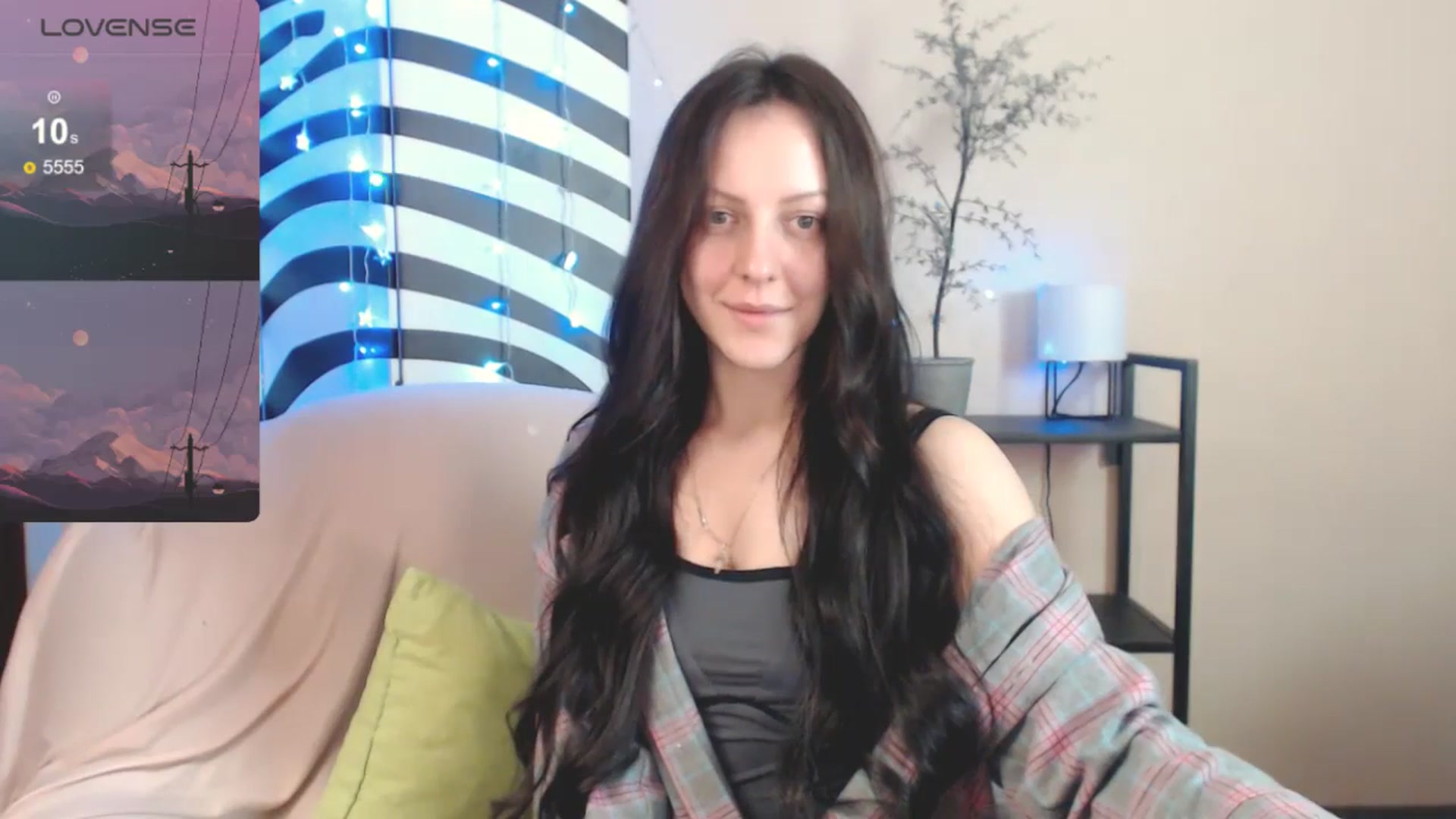 Gallery image thumbnail from MiracleMiss's myfreecams stream on, 04/25/2025, 10:39 image 9 of 20