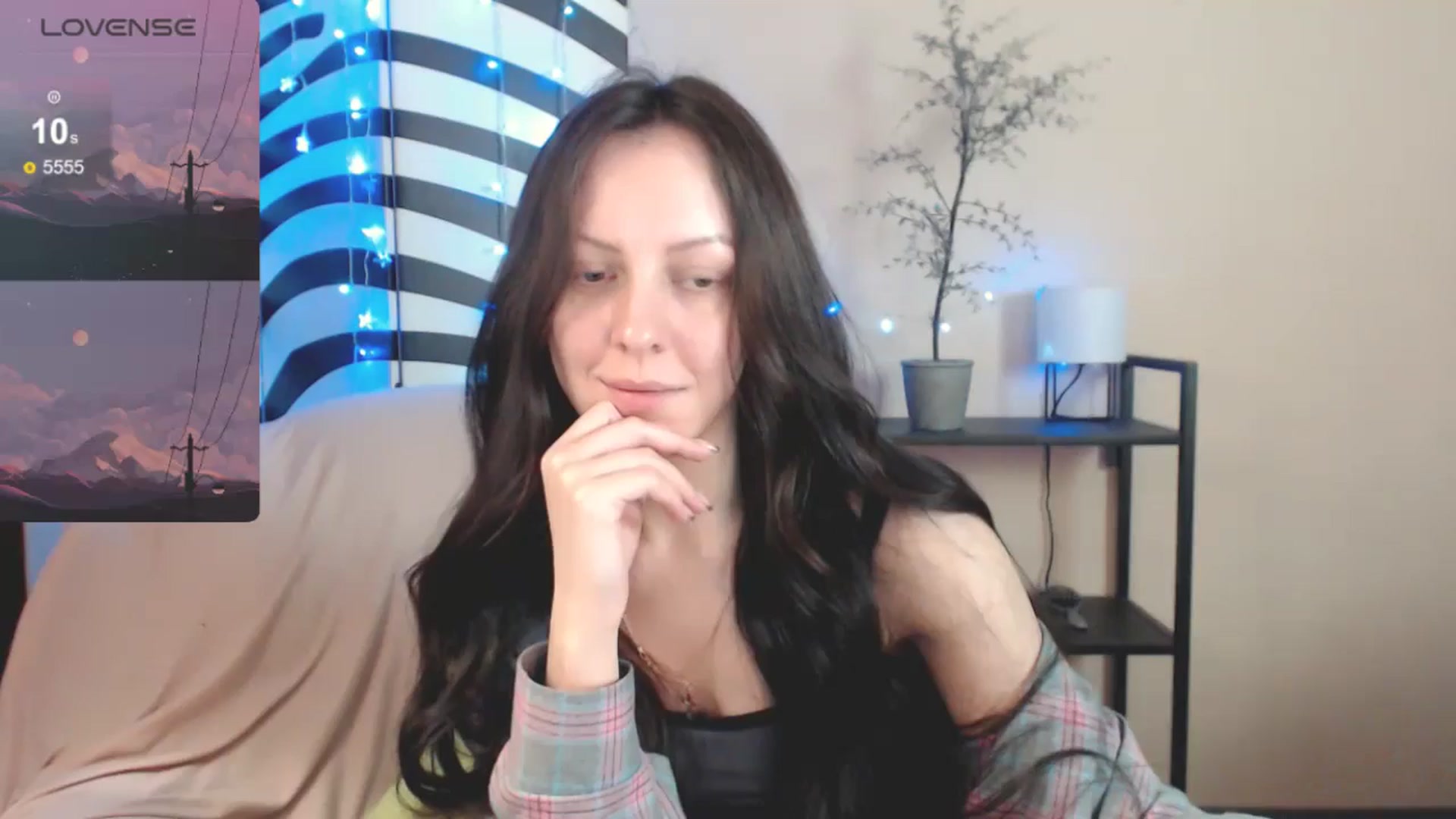 Gallery image thumbnail from MiracleMiss's myfreecams stream on, 04/25/2025, 10:39 image 20 of 20