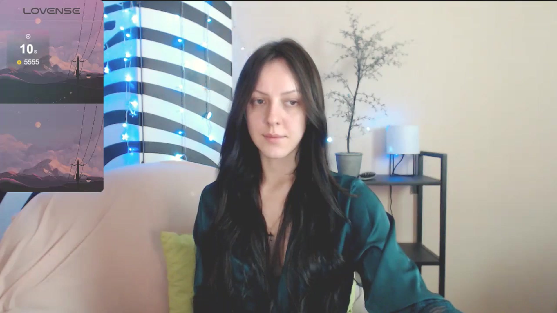 Gallery image thumbnail from MiracleMiss's myfreecams stream on, 04/26/2025, 10:24 image 17 of 20
