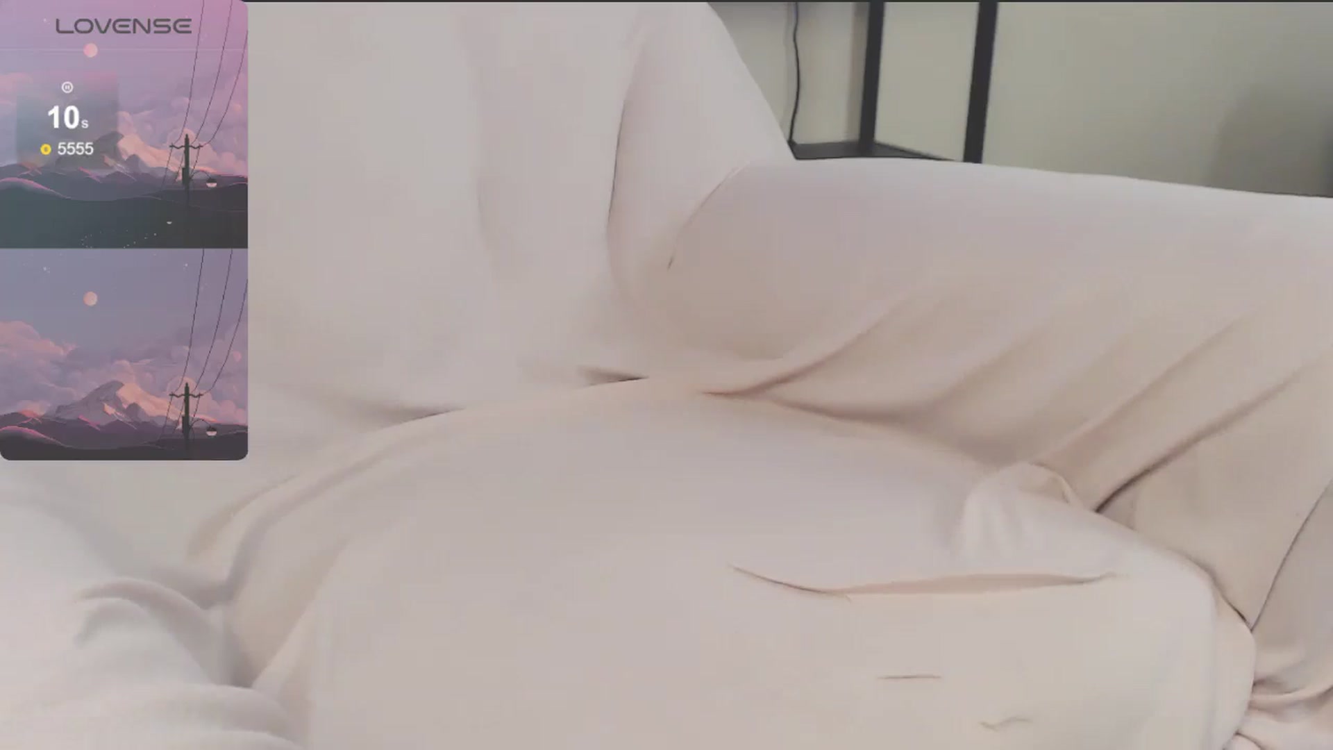 Gallery image thumbnail from MiracleMiss's myfreecams stream on, 04/26/2025, 11:30 image 16 of 20