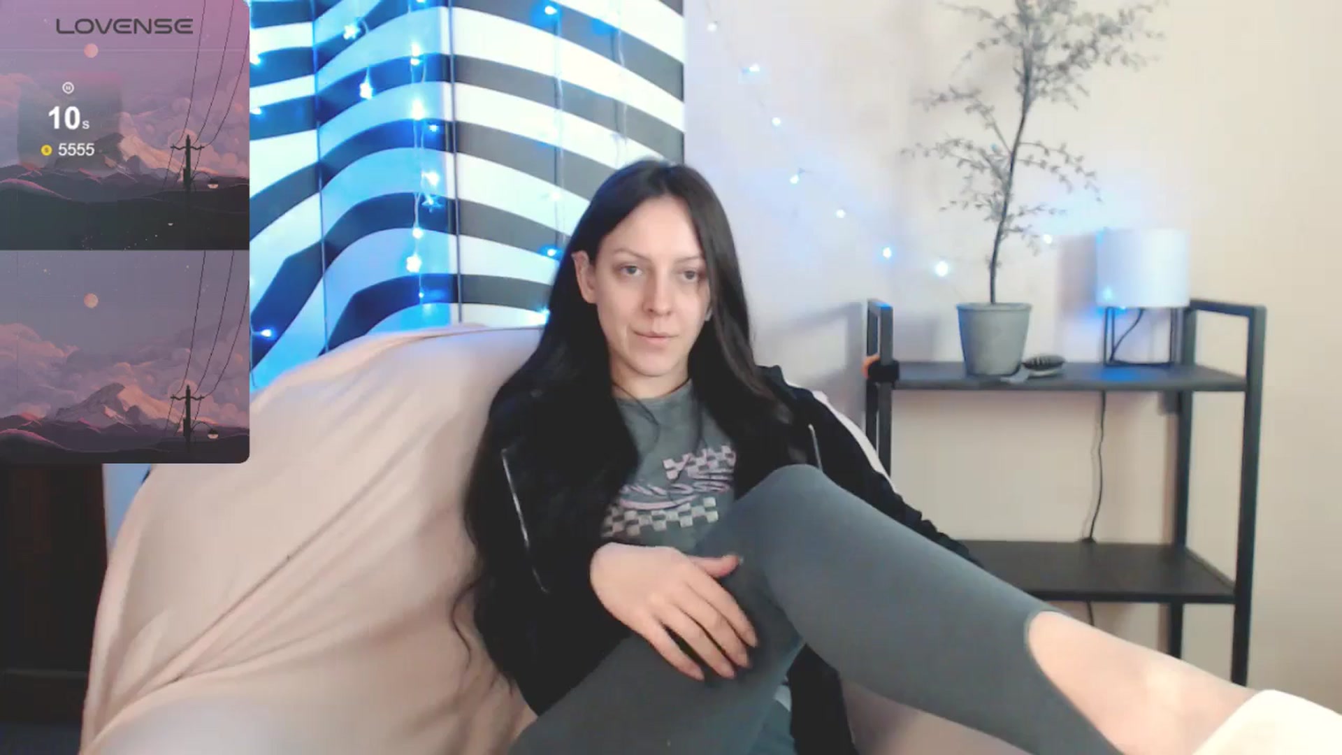 Gallery image thumbnail from MiracleMiss's myfreecams stream on, 04/30/2025, 12:51 image 18 of 20