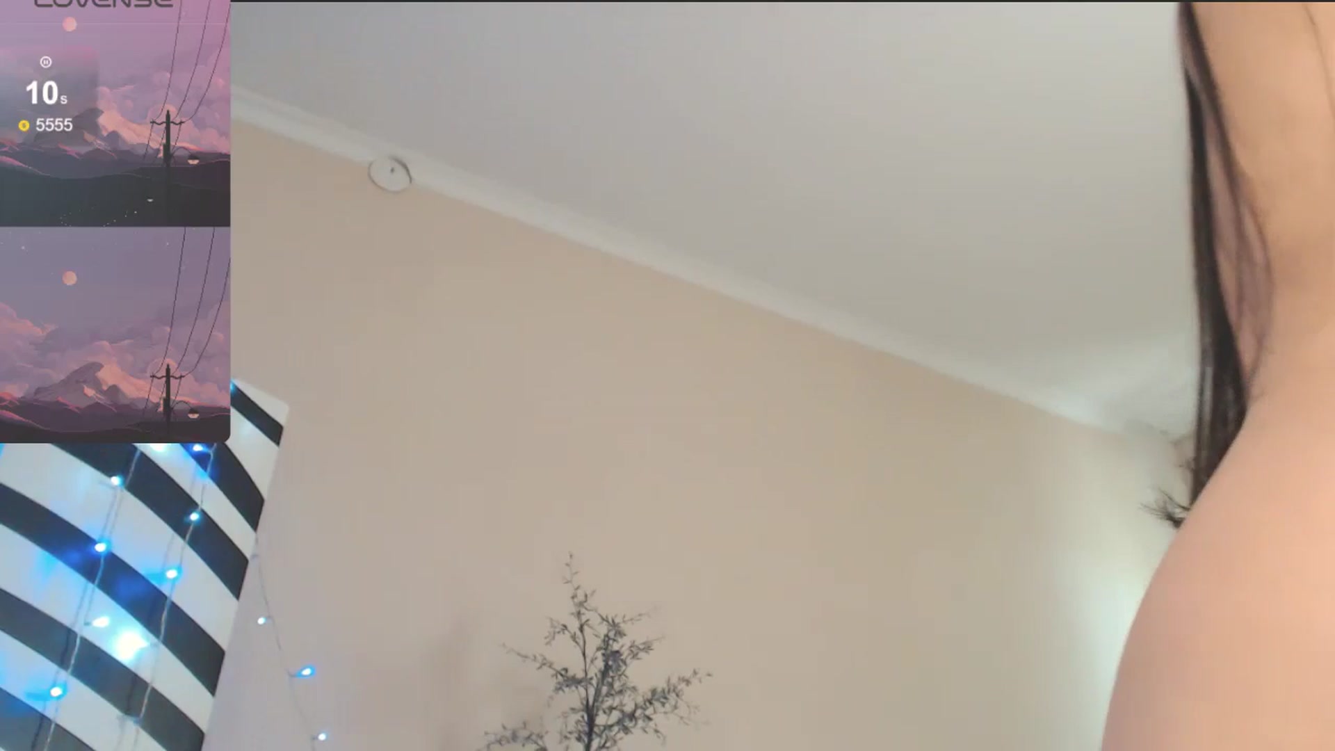 Gallery image thumbnail from MiracleMiss's myfreecams stream on, 05/01/2025, 12:05 image 20 of 20