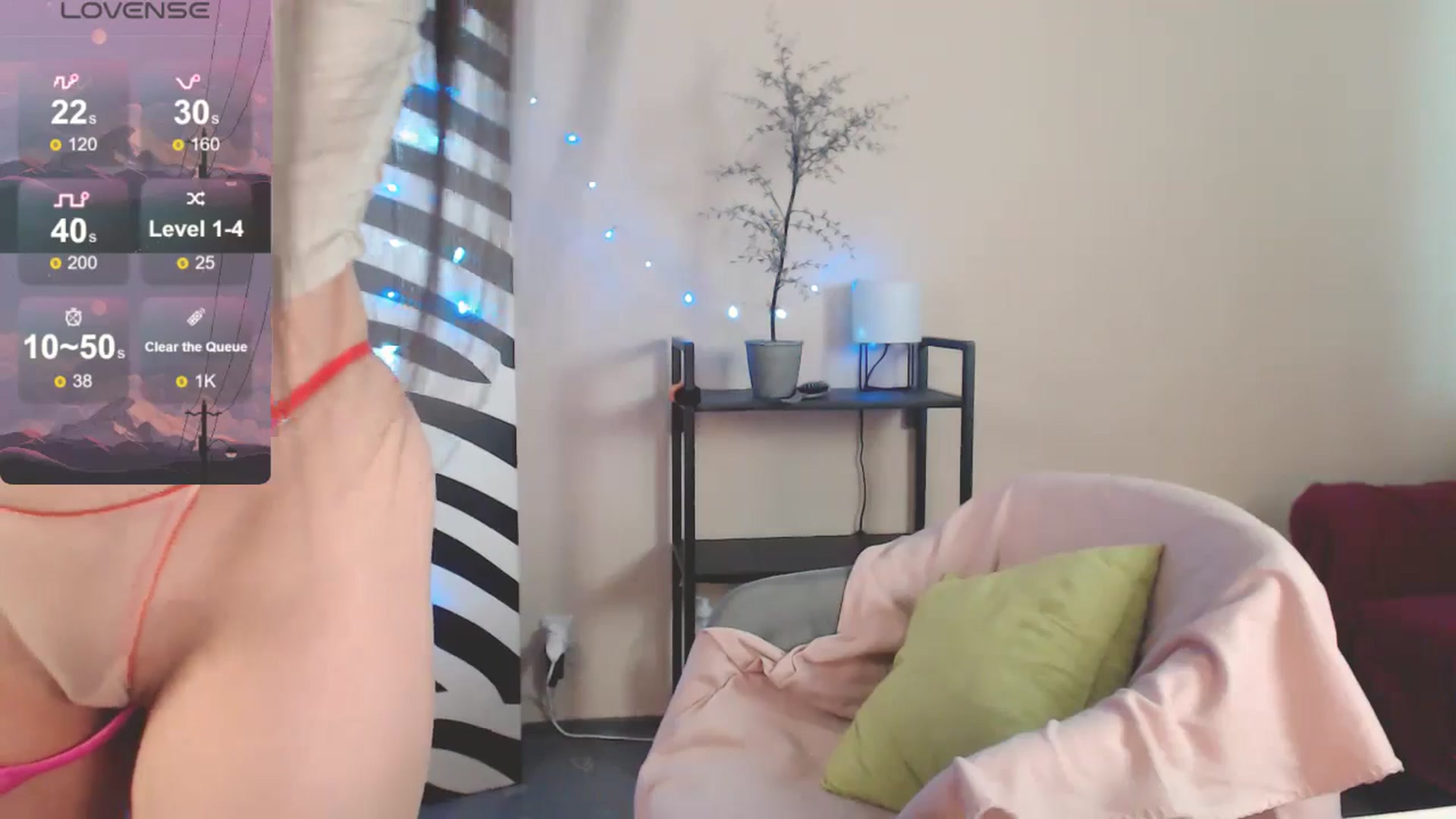 Gallery image thumbnail from MiracleMiss's myfreecams stream on, 05/03/2025, 09:25 image 15 of 20