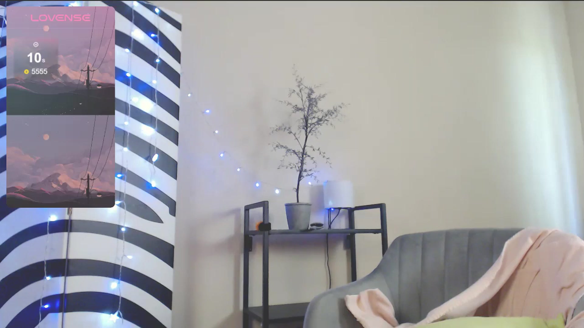 Gallery image thumbnail from MiracleMiss's myfreecams stream on, 05/03/2025, 11:14 image 4 of 20