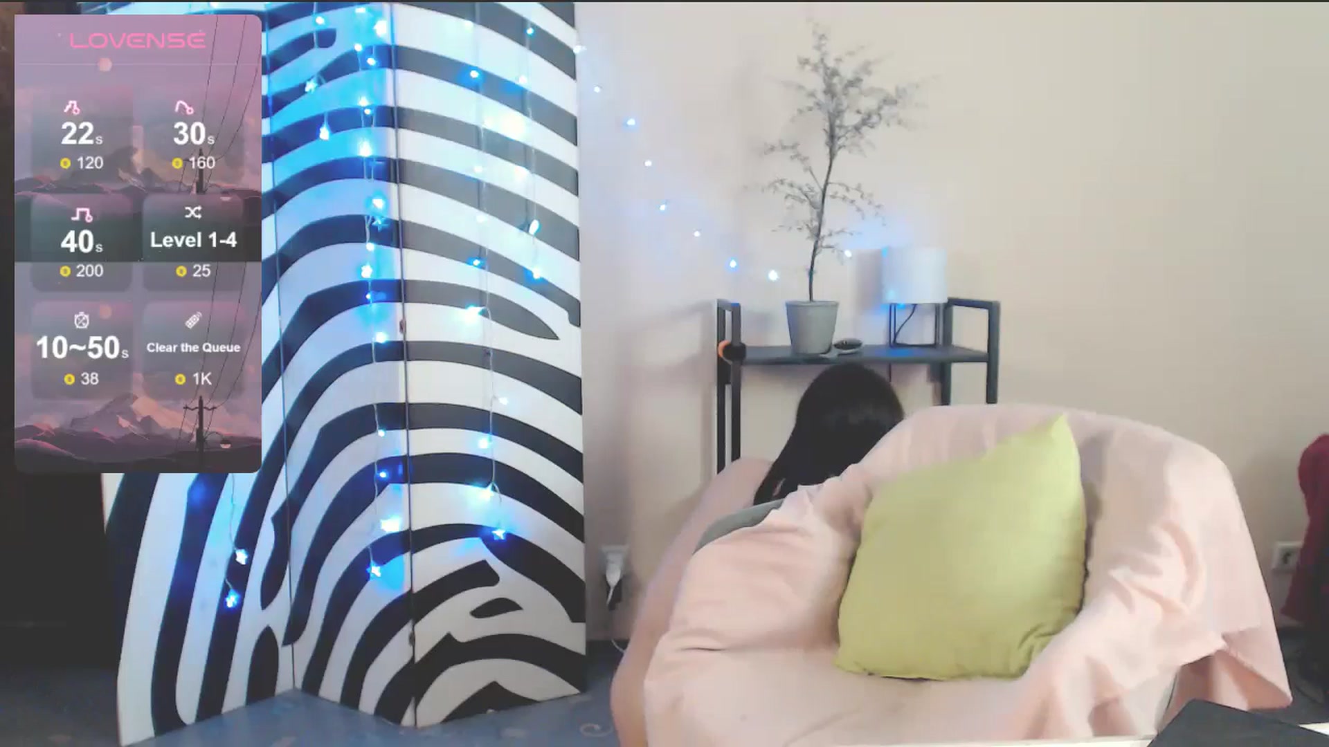 Gallery image thumbnail from MiracleMiss's myfreecams stream on, 05/03/2025, 11:14 image 6 of 20