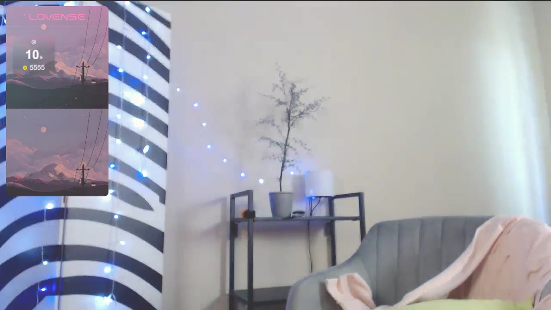 Gallery image thumbnail from MiracleMiss's myfreecams stream on, 05/03/2025, 11:14 image 2 of 20