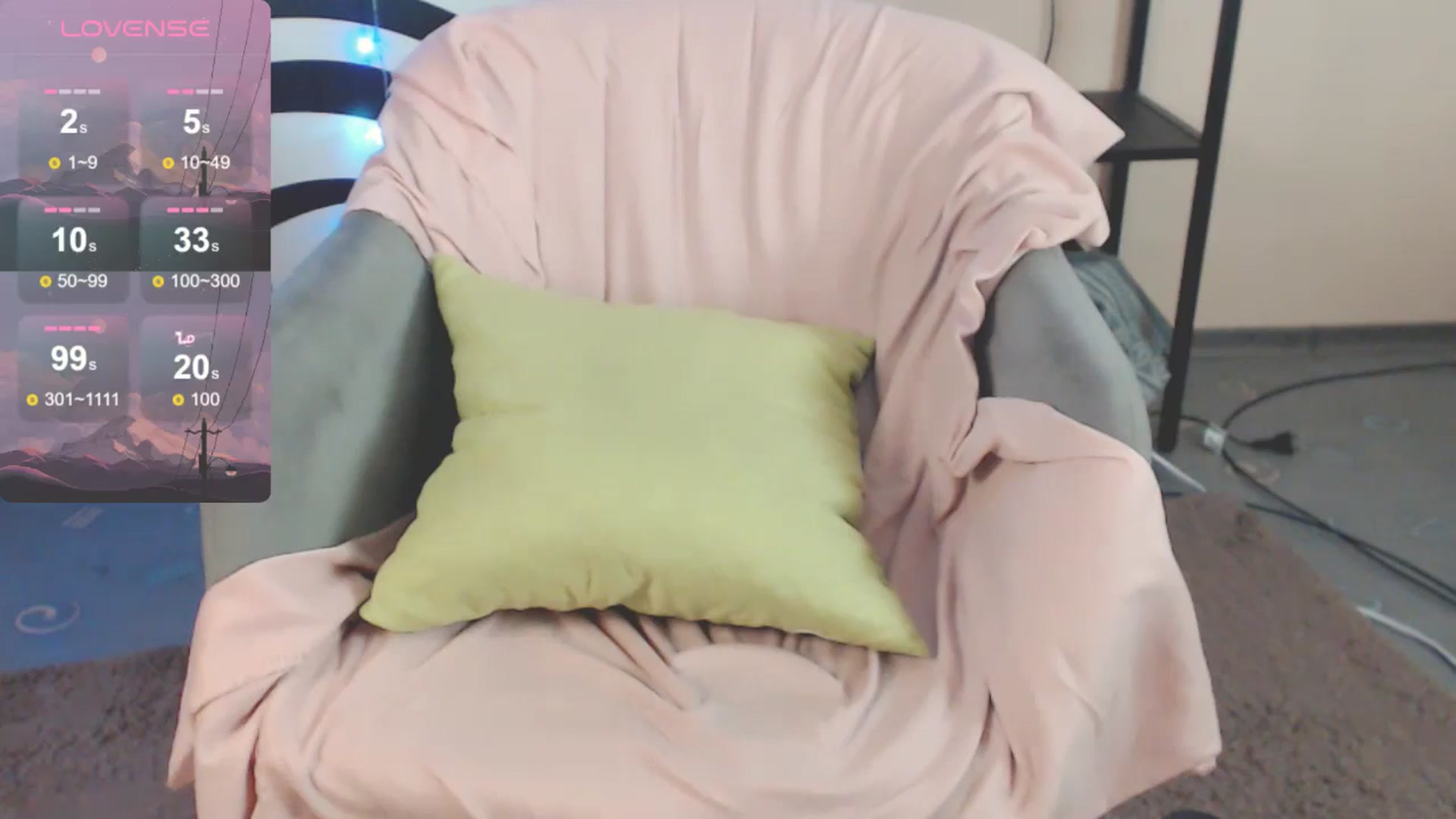 Gallery image thumbnail from MiracleMiss's myfreecams stream on, 05/05/2025, 13:00 image 3 of 20