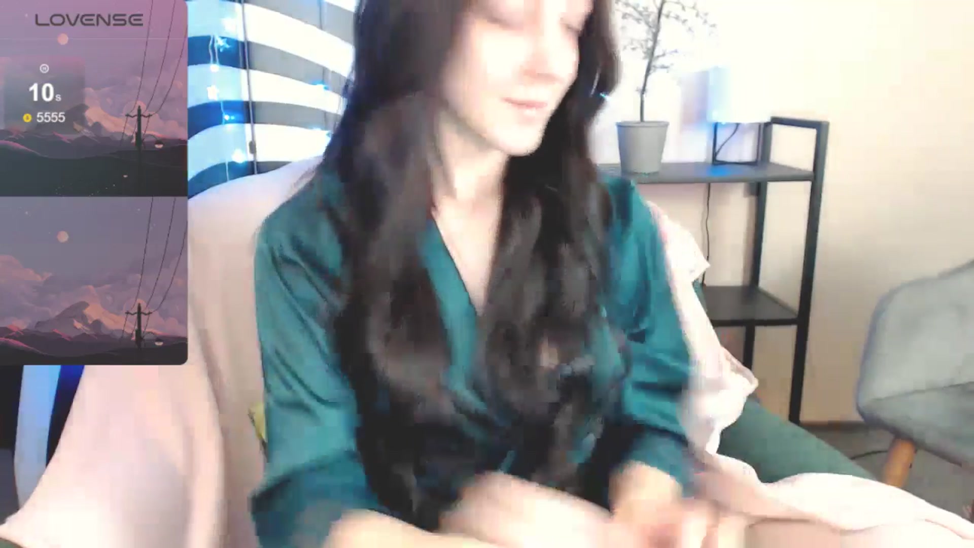 Gallery image thumbnail from MiracleMiss's myfreecams stream on, 05/12/2025, 09:46 image 6 of 20