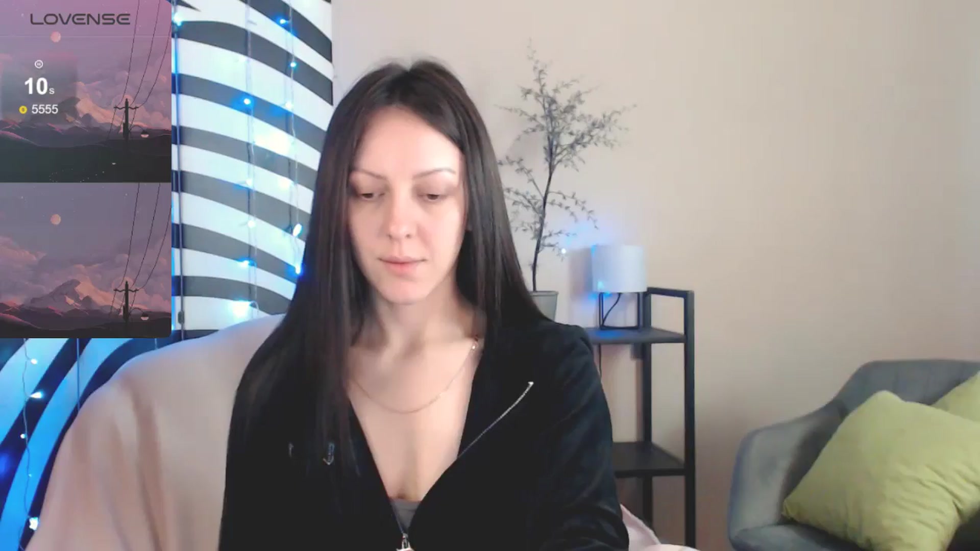 Gallery image thumbnail from MiracleMiss's myfreecams stream on, 05/15/2025, 10:45 image 1 of 20