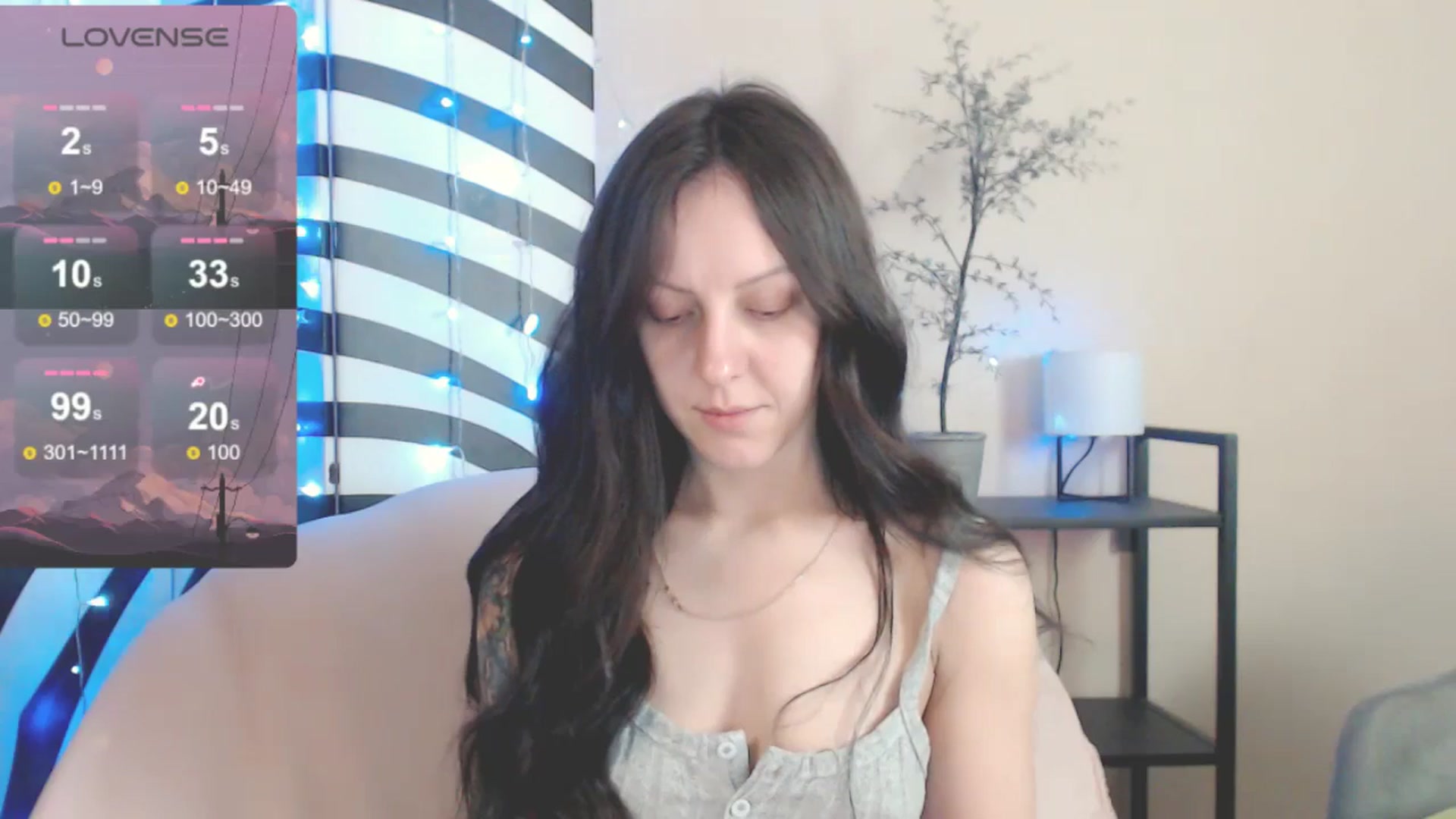 Gallery image thumbnail from MiracleMiss's myfreecams stream on, 05/16/2025, 10:33 image 4 of 20