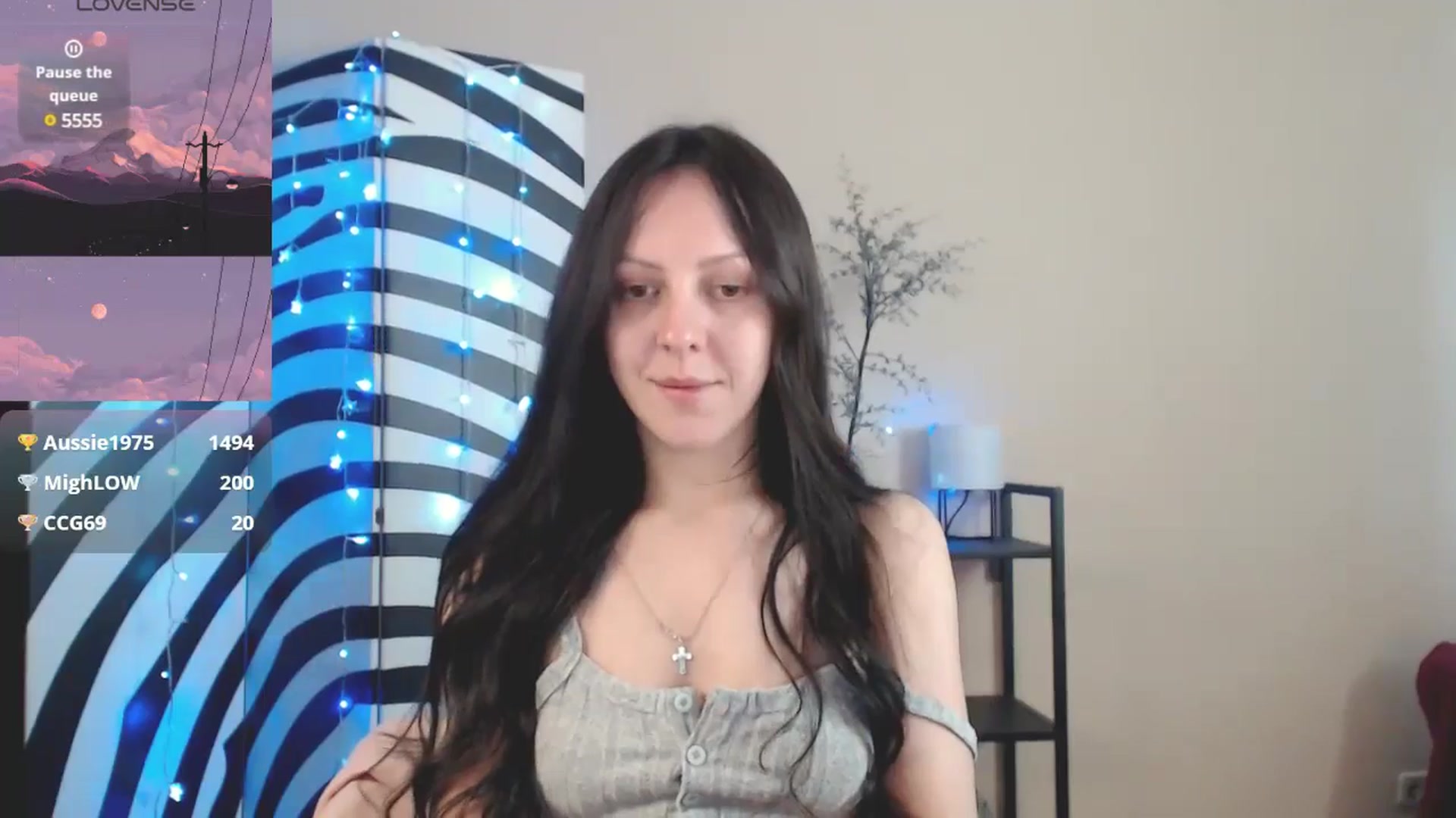 Gallery image thumbnail from MiracleMiss's myfreecams stream on, 05/19/2025, 12:02 image 19 of 20