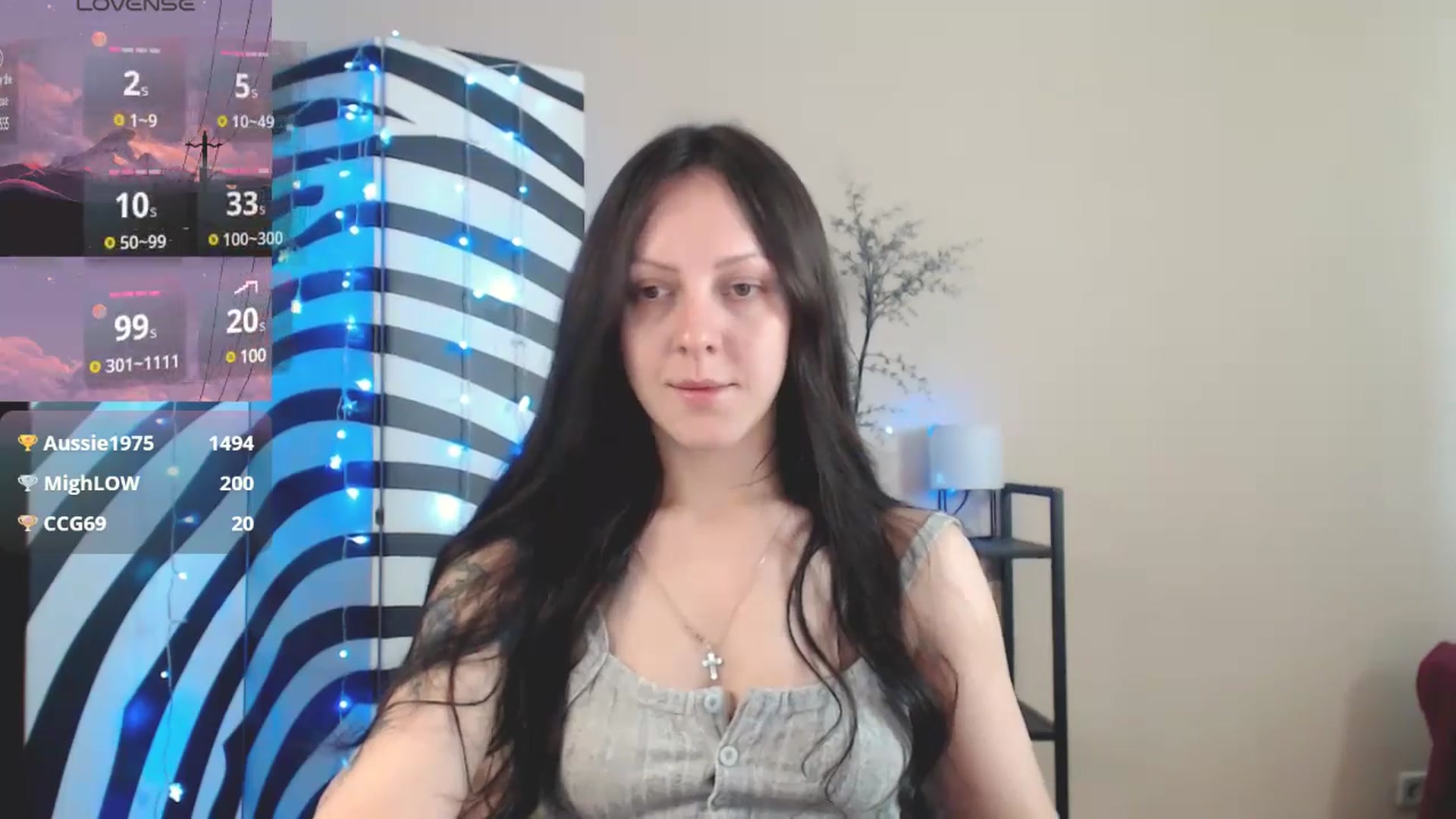 Gallery image thumbnail from MiracleMiss's myfreecams stream on, 05/19/2025, 12:02 image 16 of 20