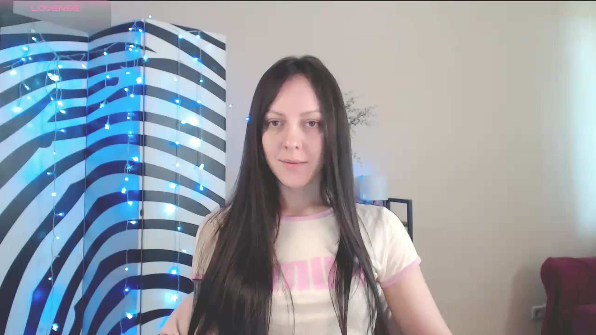 Gallery image thumbnail from MiracleMiss's myfreecams stream on, 05/21/2025, 10:42 image 1 of 20