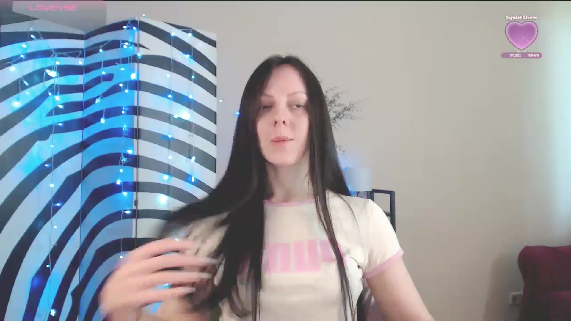 Gallery image thumbnail from MiracleMiss's myfreecams stream on, 05/21/2025, 10:42 image 11 of 20
