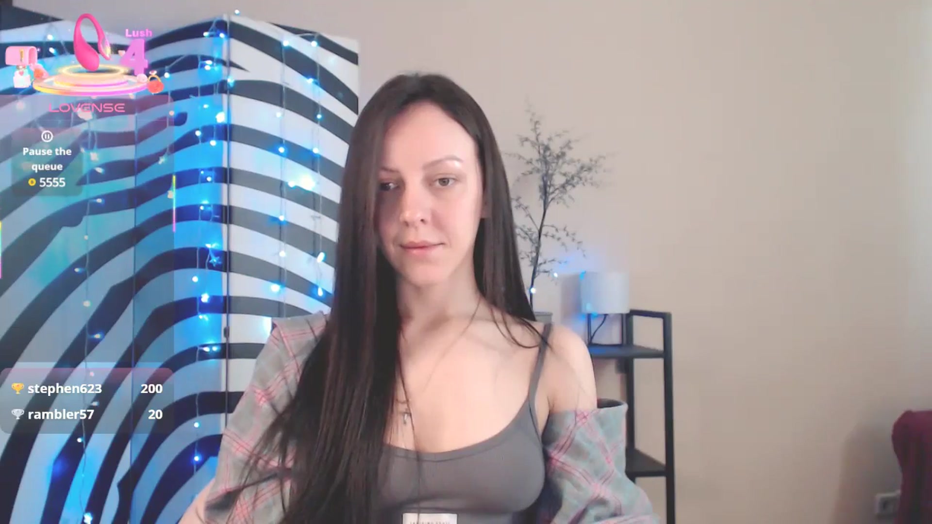 Gallery image thumbnail from MiracleMiss's myfreecams stream on, 05/25/2025, 10:40 image 12 of 20