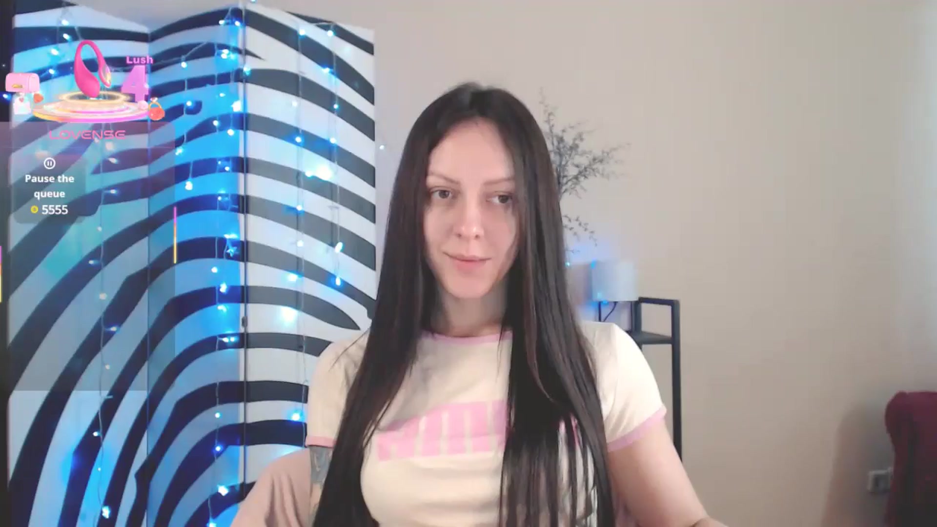 Gallery image thumbnail from MiracleMiss's myfreecams stream on, 06/01/2025, 10:16 image 19 of 20