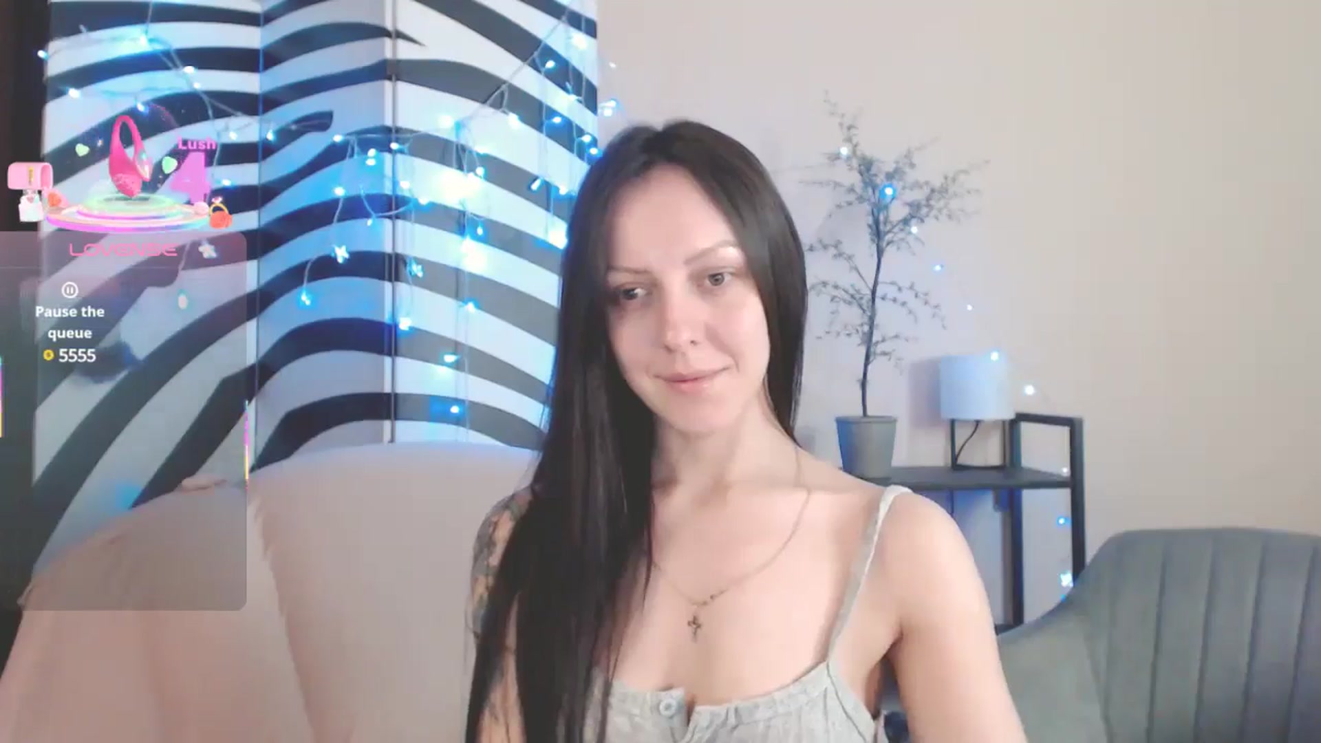 Gallery image thumbnail from MiracleMiss's myfreecams stream on, 06/03/2025, 09:45 image 16 of 20