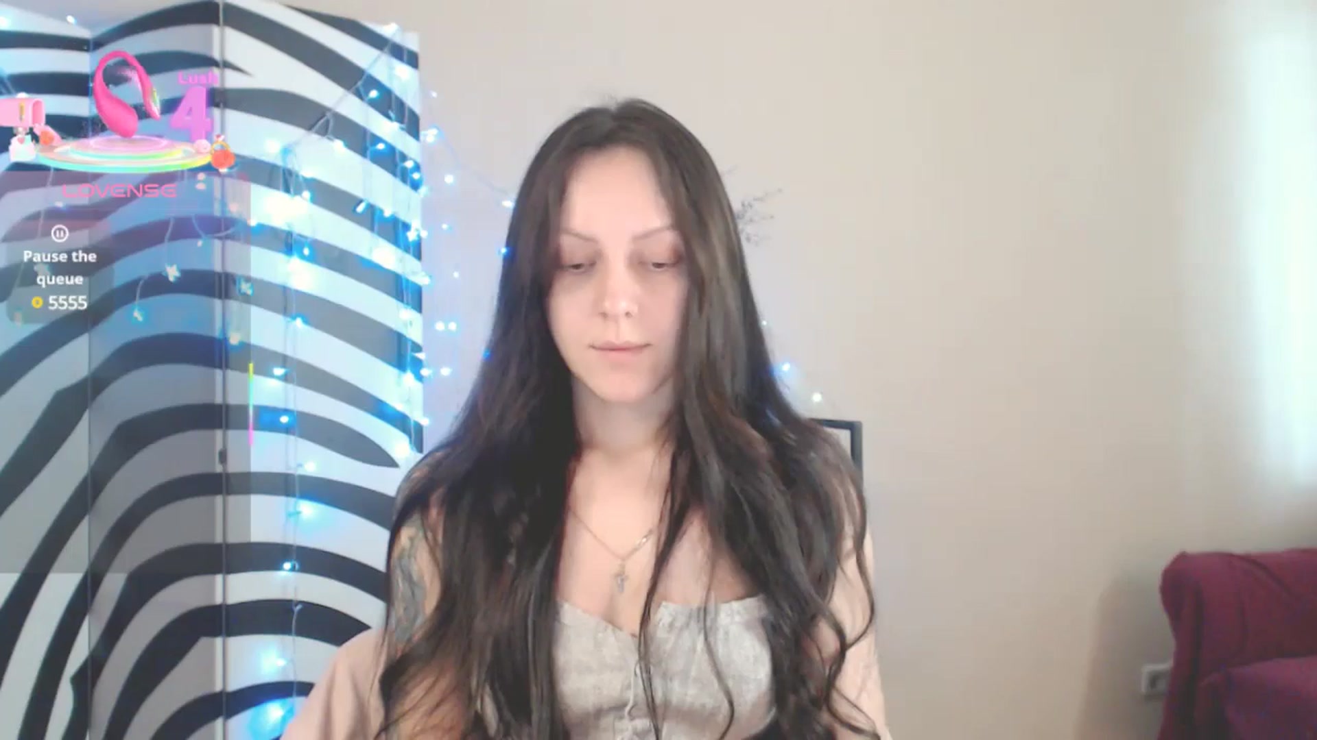 Gallery image thumbnail from MiracleMiss's myfreecams stream on, 06/04/2025, 12:58 image 14 of 20