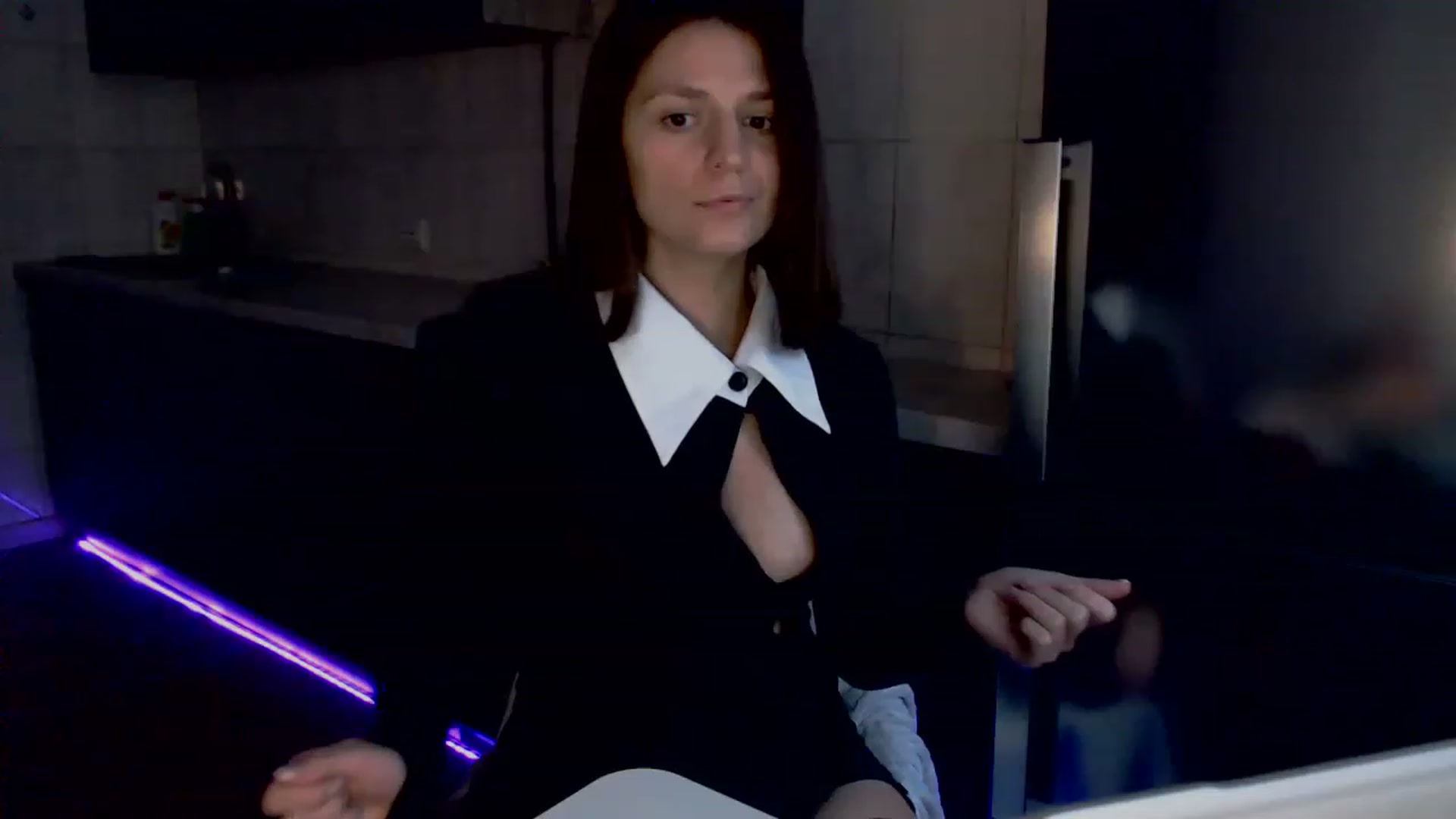 Gallery image thumbnail from MiracleSweet's myfreecams stream on, 01/07/2023, 11:48 image 4 of 20