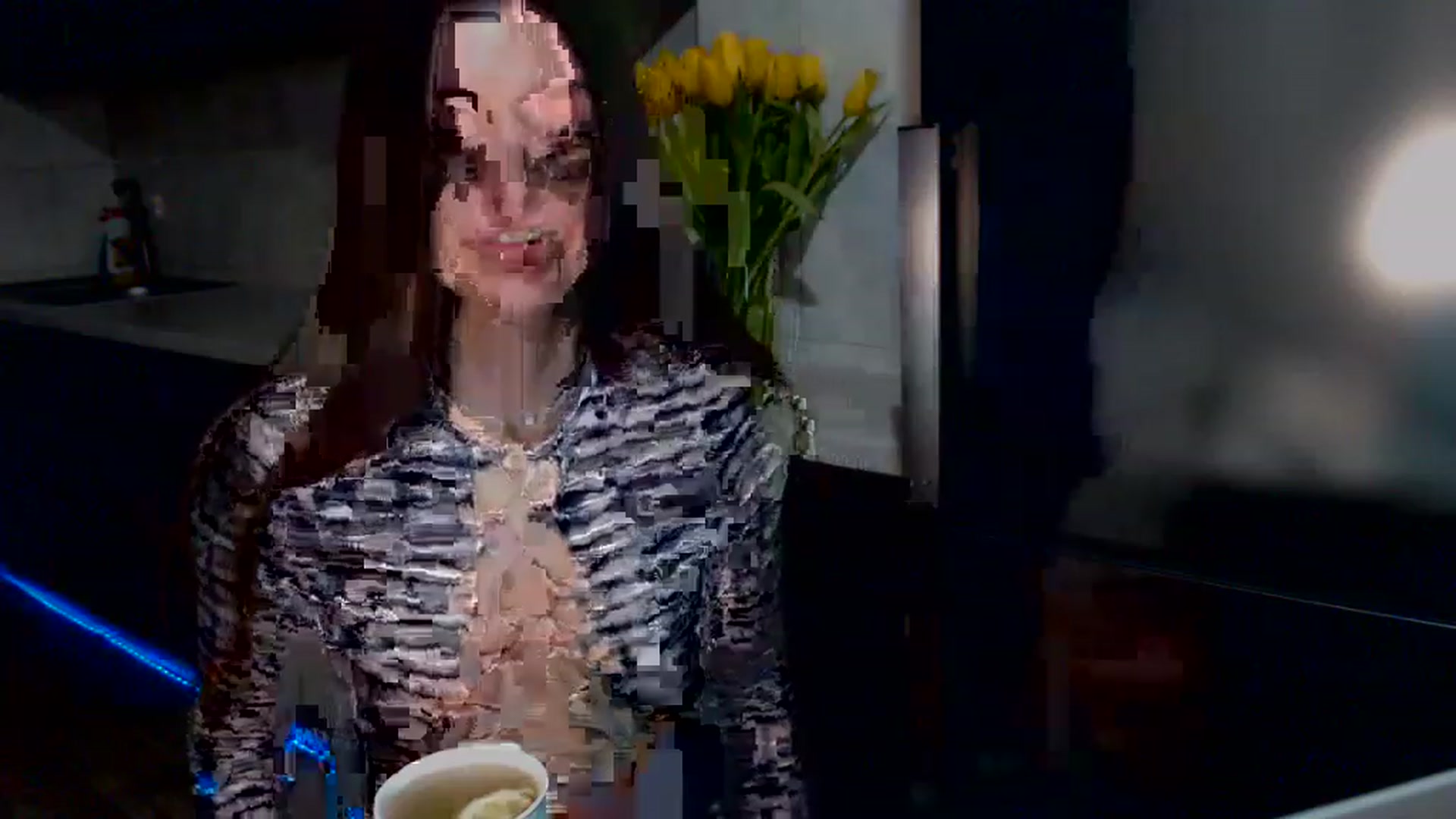 Gallery image thumbnail from MiracleSweet's myfreecams stream on, 03/28/2023, 24:04 image 14 of 20