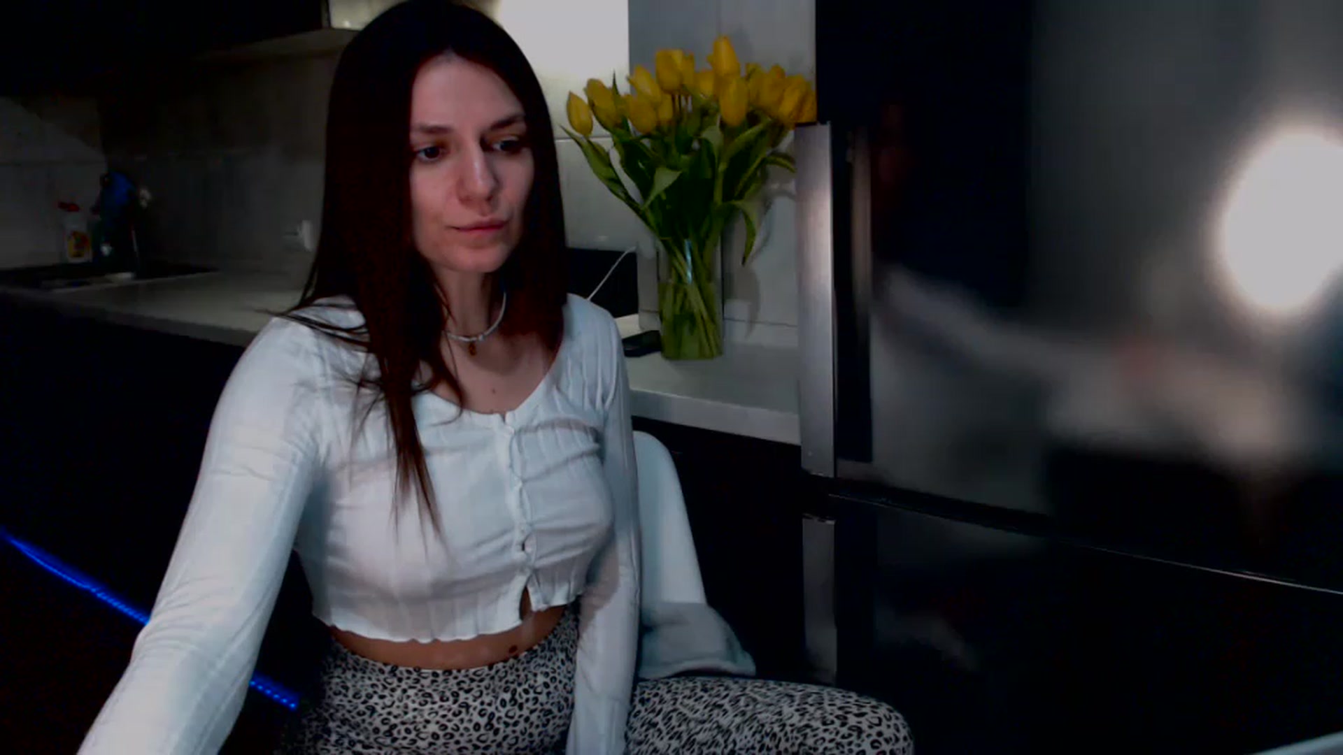 Gallery image thumbnail from MiracleSweet's myfreecams stream on, 03/29/2023, 24:50 image 17 of 20