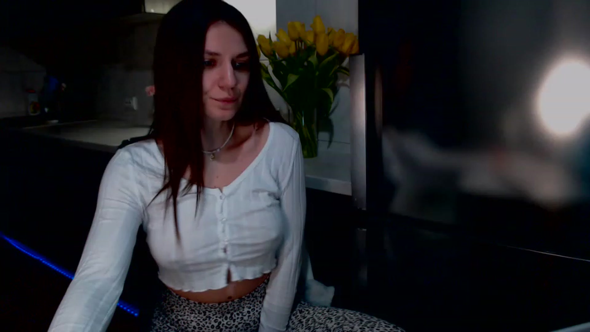 Gallery image thumbnail from MiracleSweet's myfreecams stream on, 03/29/2023, 24:50 image 20 of 20