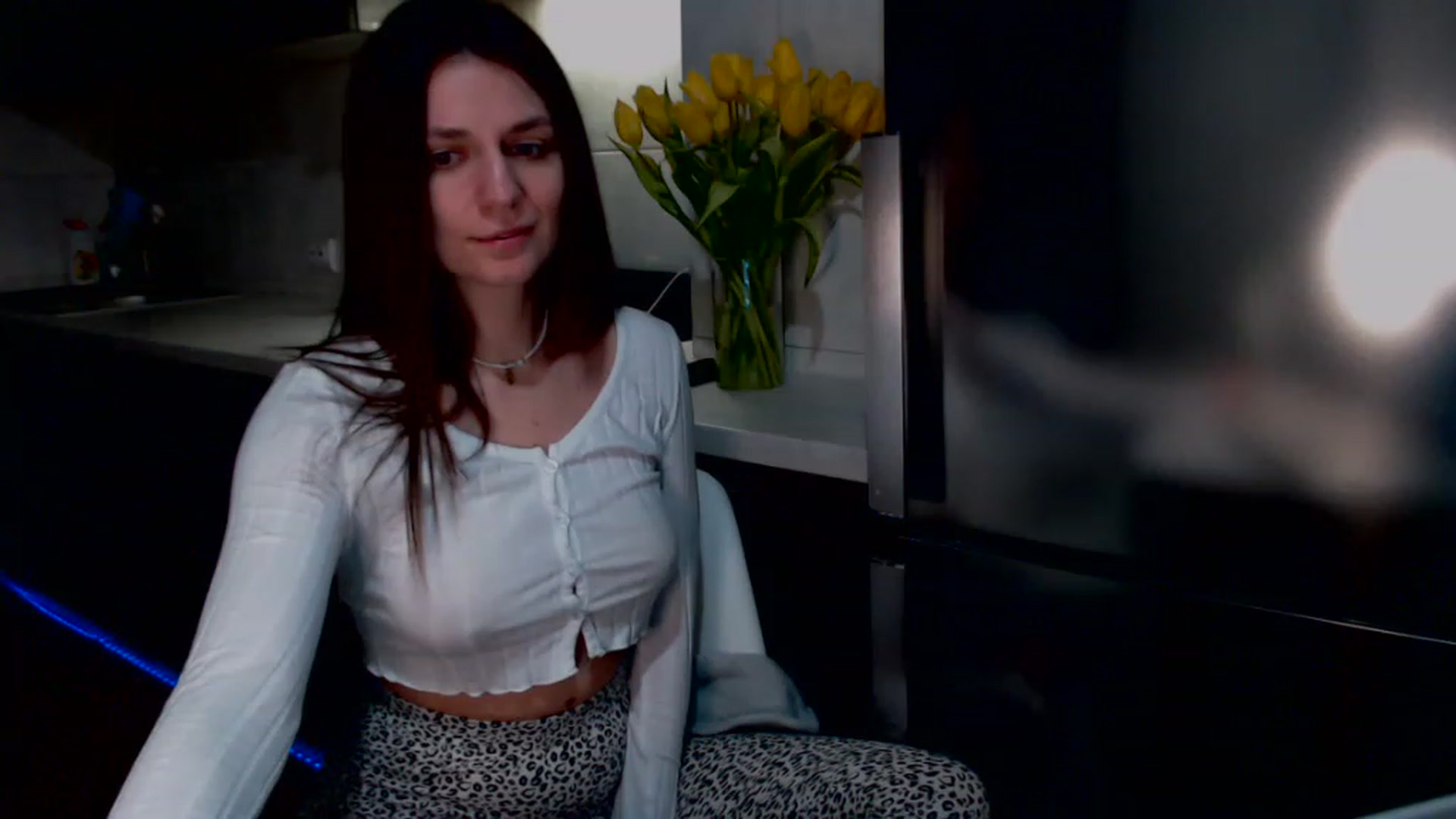 Gallery image thumbnail from MiracleSweet's myfreecams stream on, 03/29/2023, 24:50 image 15 of 20
