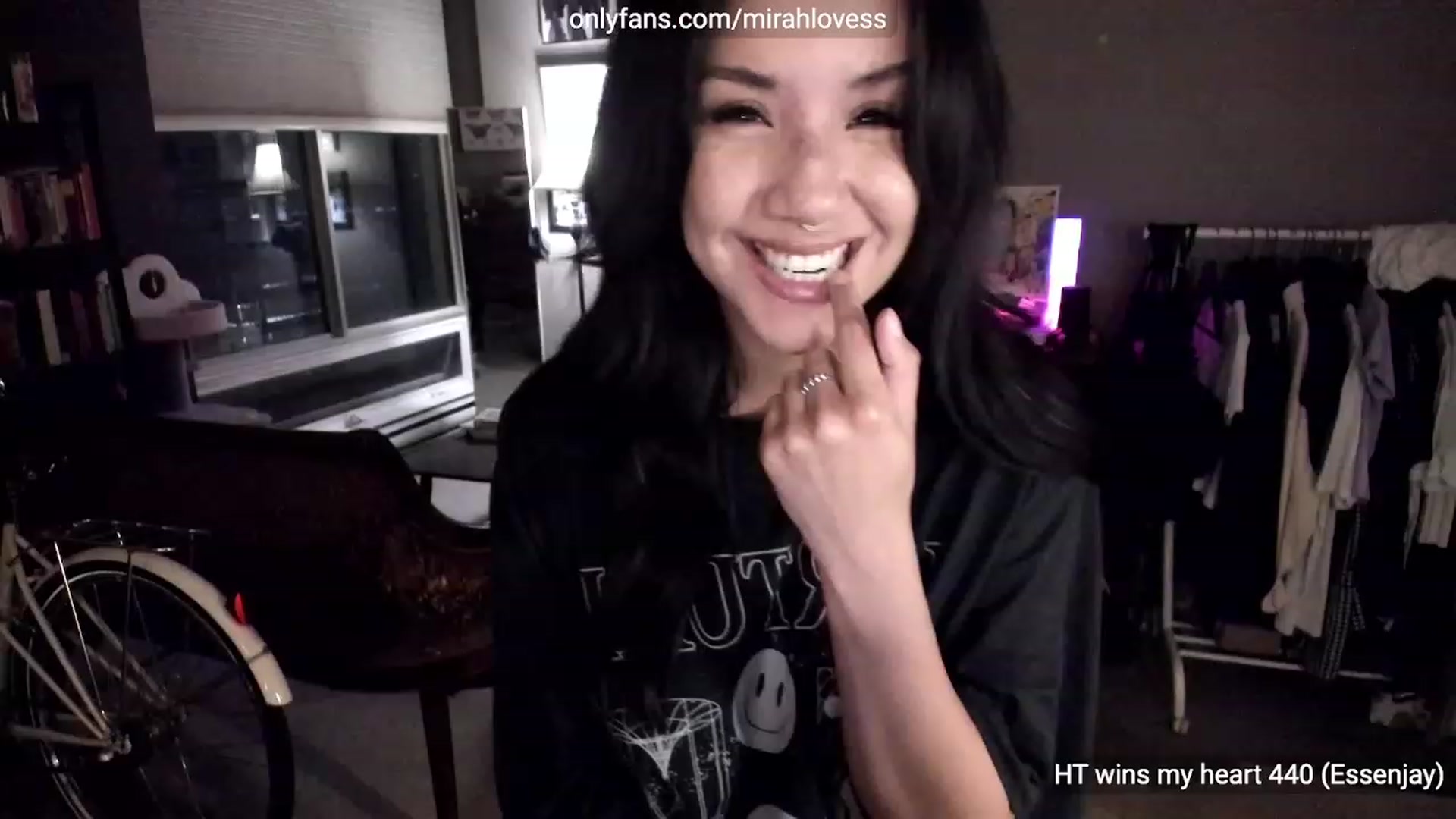 Gallery image thumbnail from Mirah's myfreecams stream on, 06/15/2023, 06:32 image 16 of 20
