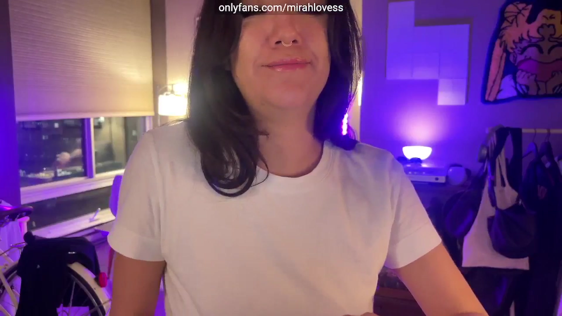 Gallery image thumbnail from Mirah's myfreecams stream on, 03/27/2025, 03:13 image 20 of 20
