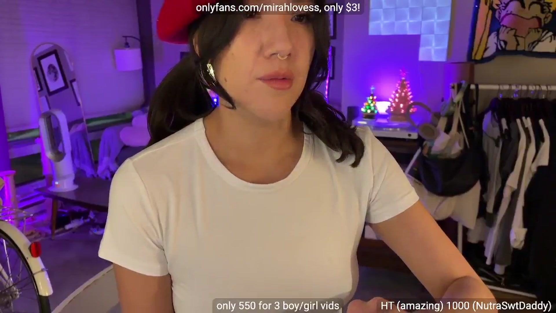 Gallery image thumbnail from Mirah's myfreecams stream on, 12/24/2025, 05:01 image 7 of 20