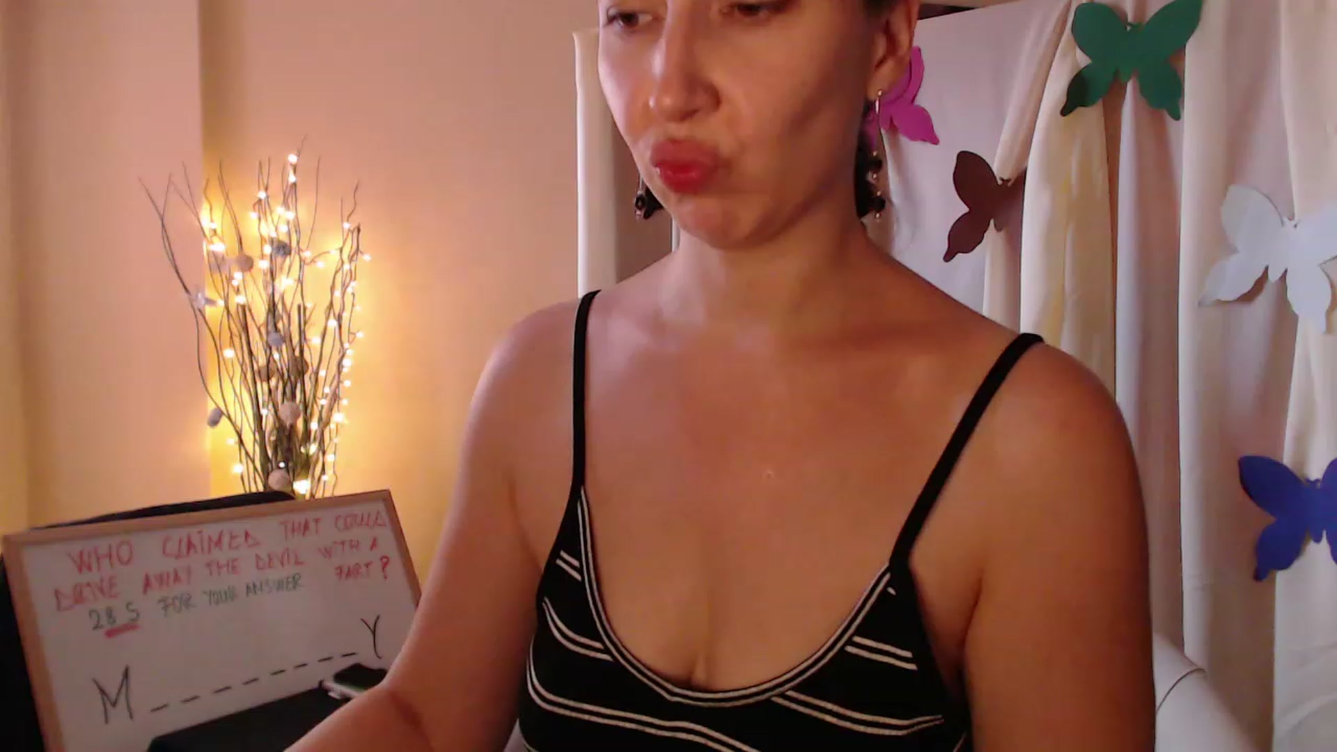 Gallery image thumbnail from MiriamRose's myfreecams stream on, 07/20/2023, 12:23 image 15 of 20