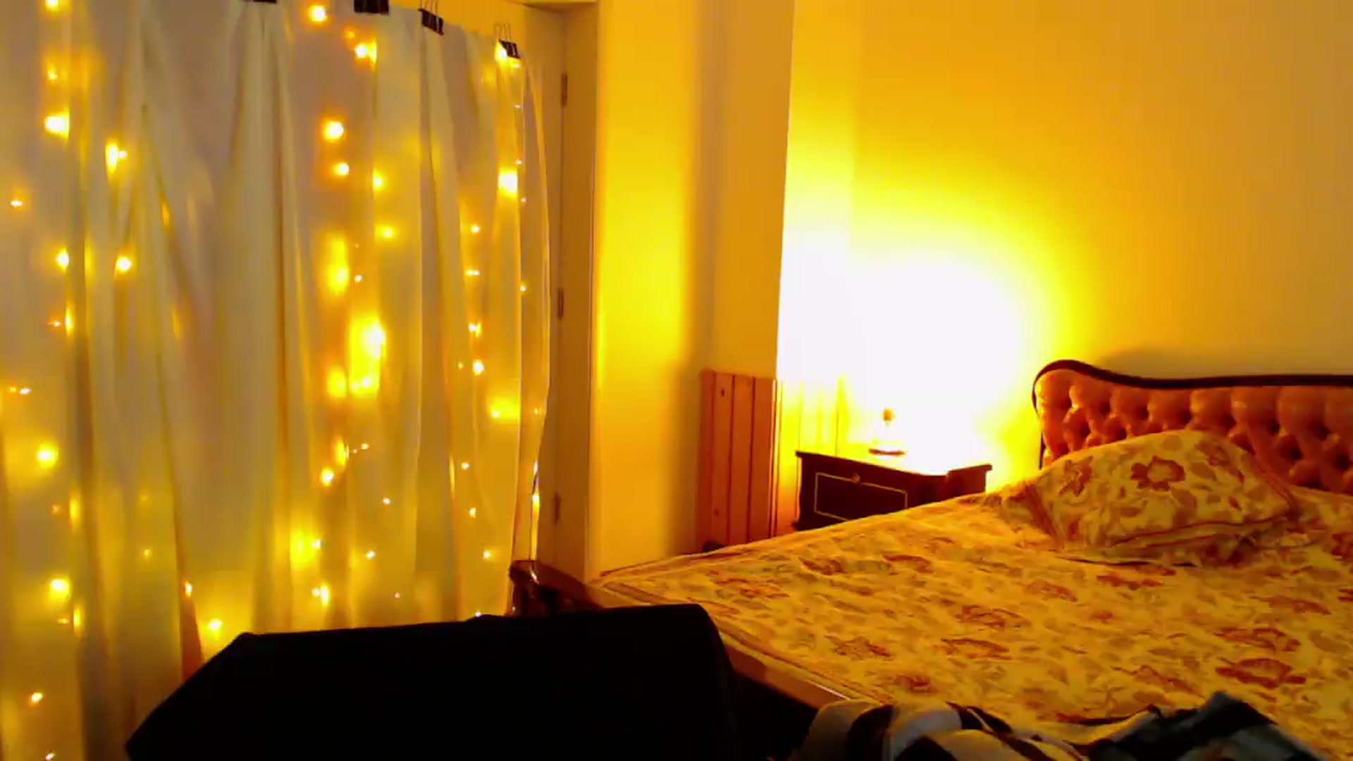 Gallery image thumbnail from MiriamRose's myfreecams stream on, 07/16/2026, 15:23 image 12 of 20