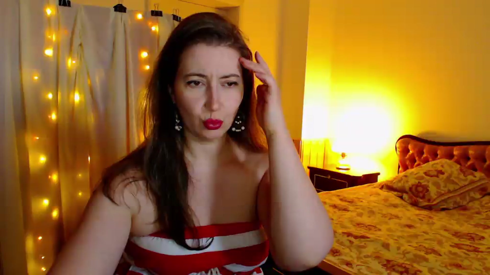 Gallery image thumbnail from MiriamRose's myfreecams stream on, 07/17/2026, 12:22 image 13 of 20