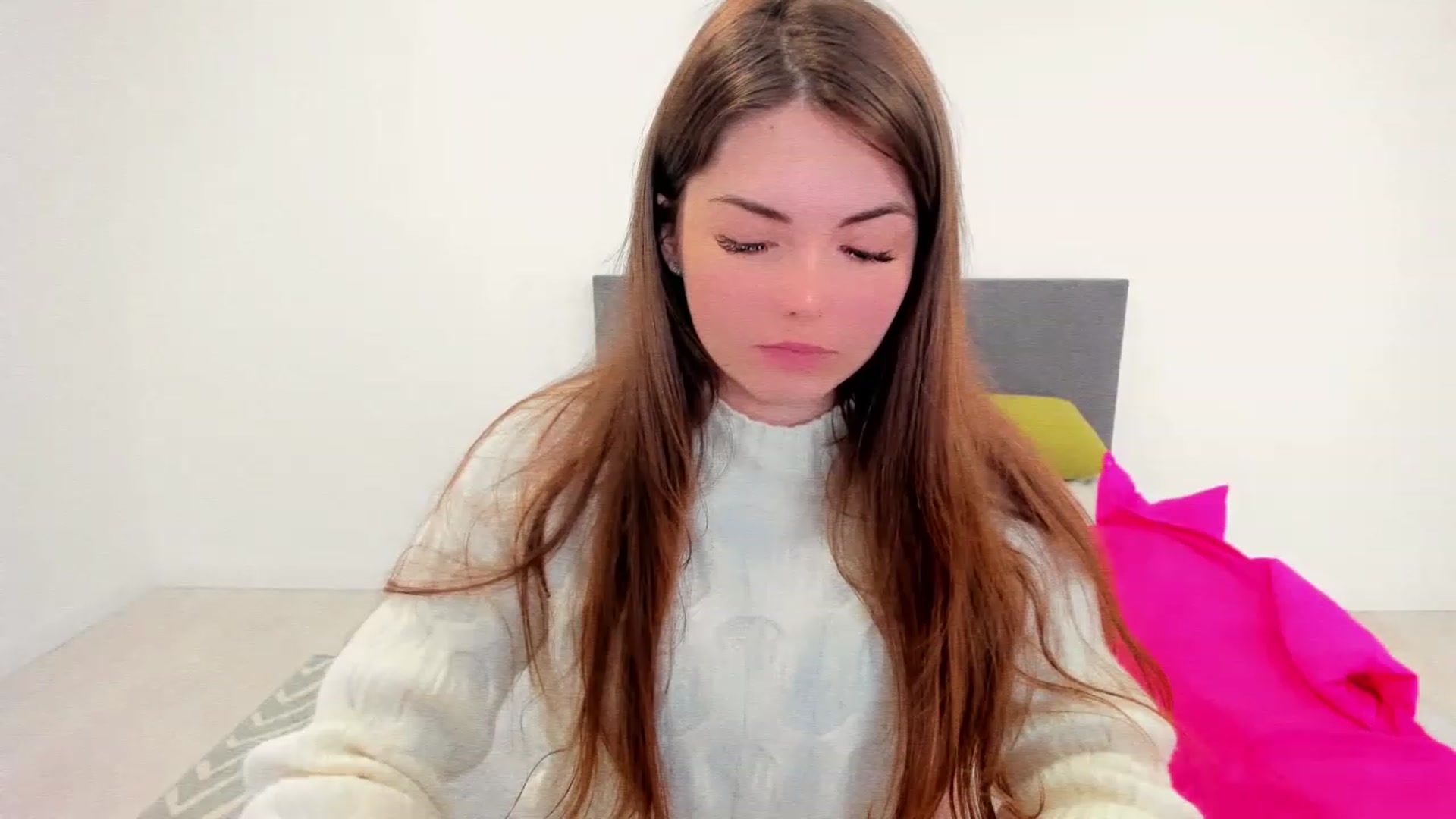 Gallery image thumbnail from Miriam_Mills's myfreecams stream on, 12/02/2022, 09:29 image 12 of 20