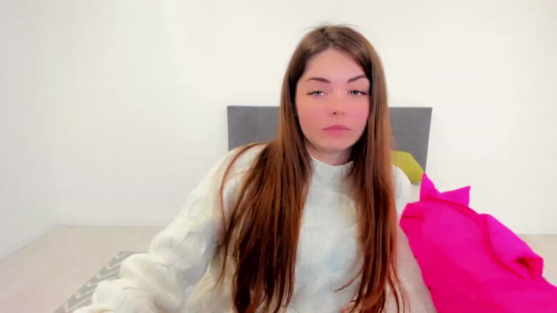 Gallery image thumbnail from Miriam_Mills's myfreecams stream on, 12/02/2022, 09:29 image 9 of 20