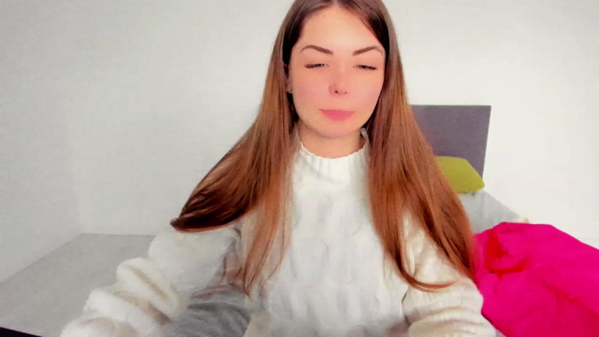 Gallery image thumbnail from Miriam_Mills's myfreecams stream on, 12/02/2022, 12:09 image 11 of 20