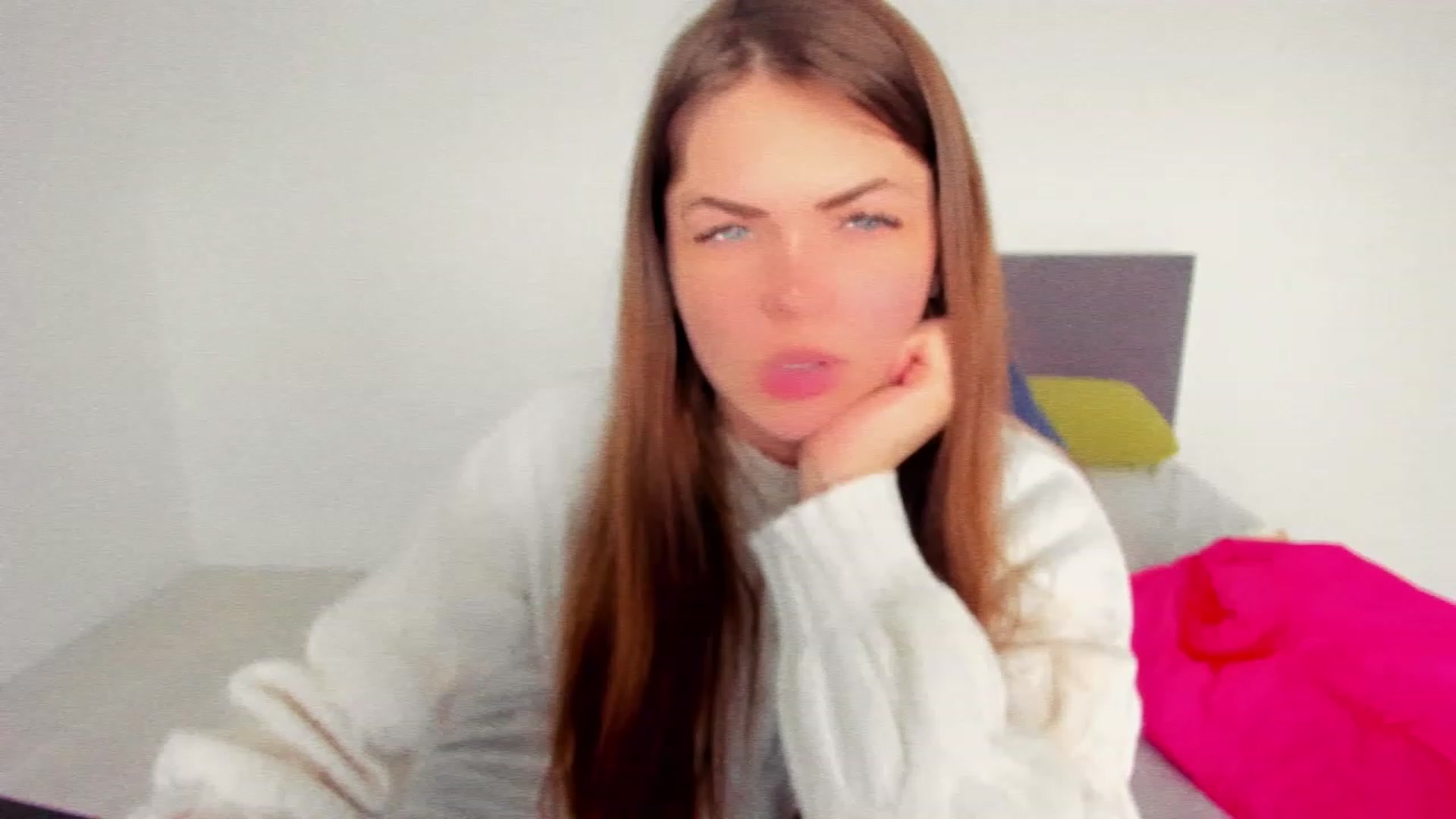 Gallery image thumbnail from Miriam_Mills's myfreecams stream on, 12/02/2022, 12:09 image 1 of 20