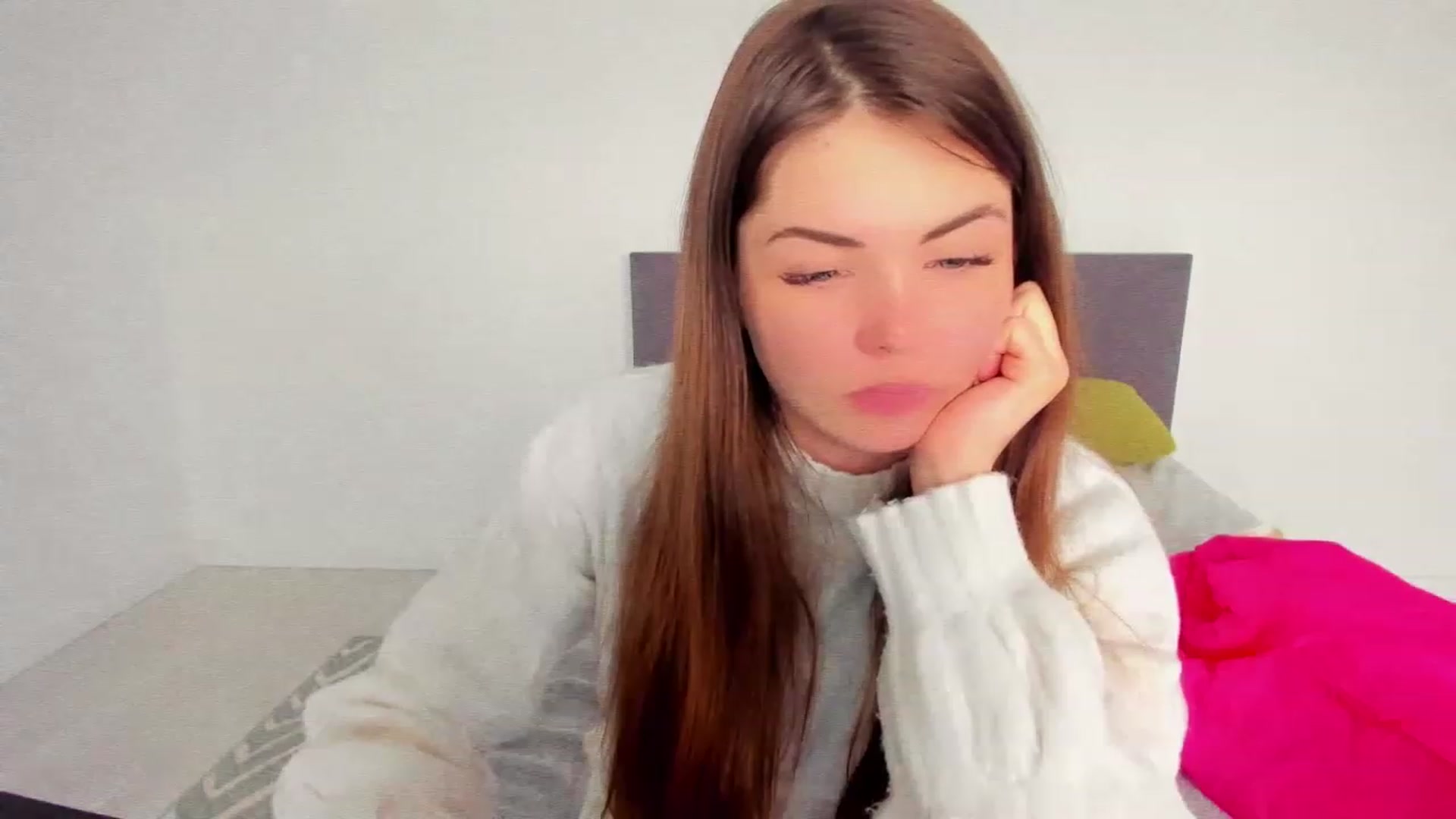Gallery image thumbnail from Miriam_Mills's myfreecams stream on, 12/02/2022, 12:09 image 2 of 20