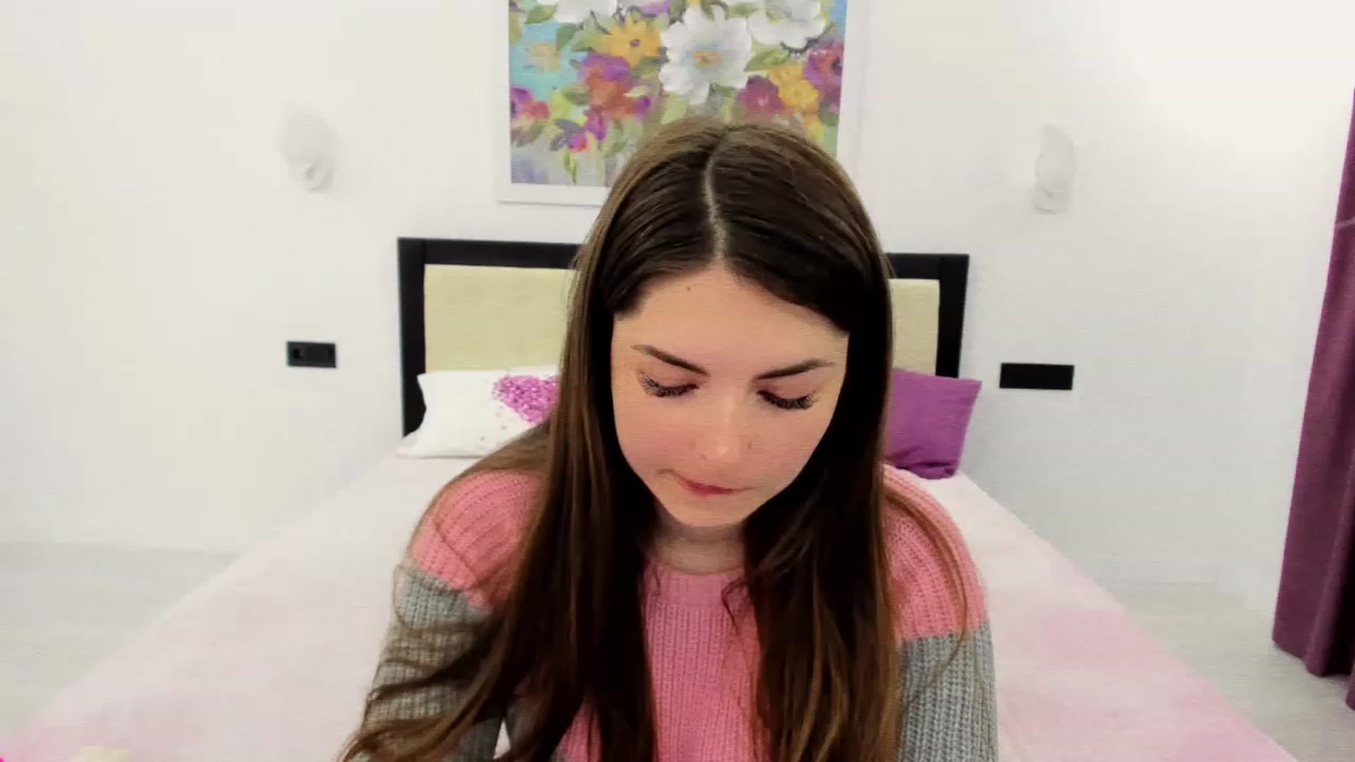 Gallery image thumbnail from Miriam_Mills's myfreecams stream on, 12/06/2022, 14:01 image 14 of 20