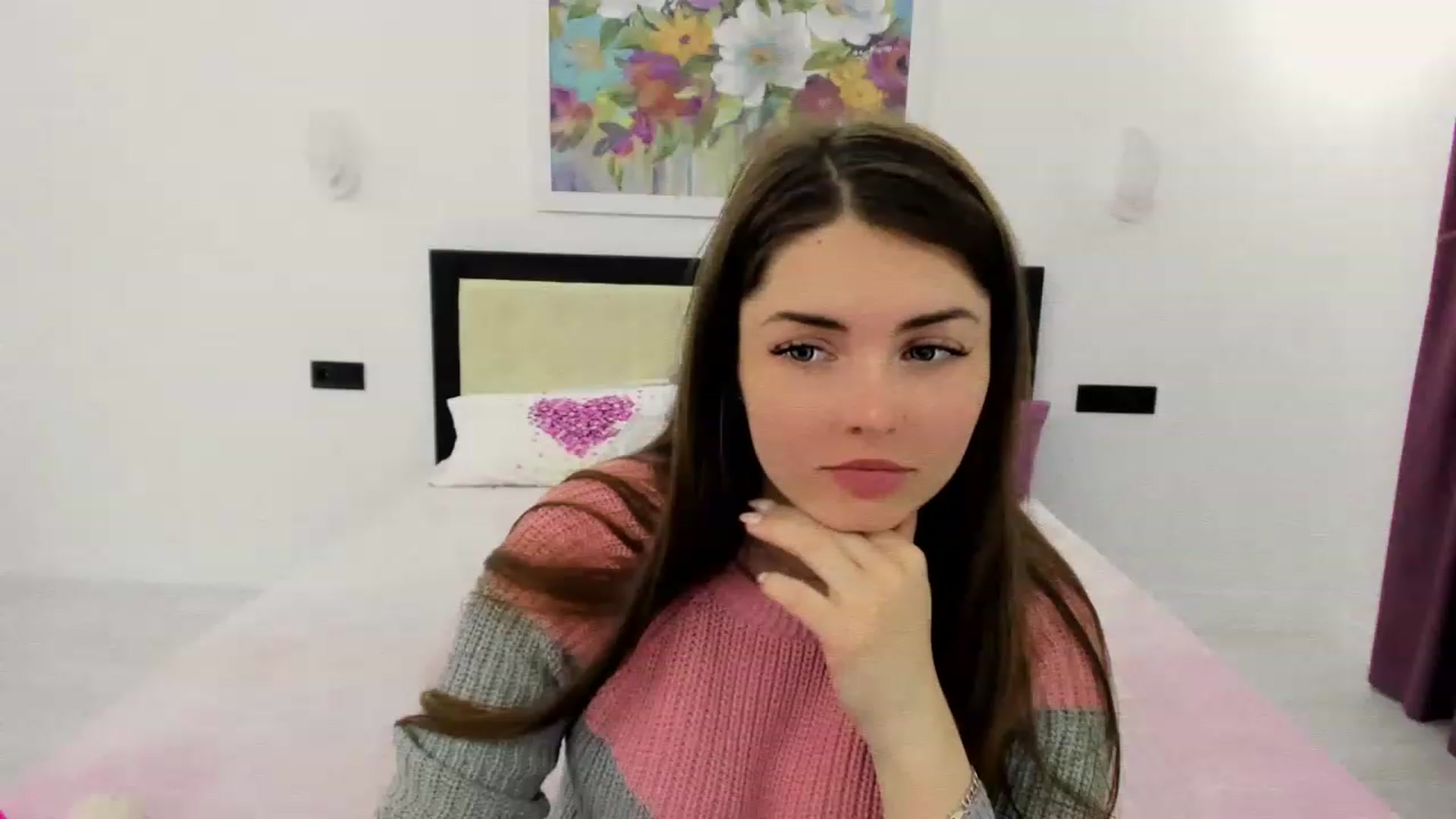 Gallery image thumbnail from Miriam_Mills's myfreecams stream on, 12/06/2022, 14:01 image 4 of 20