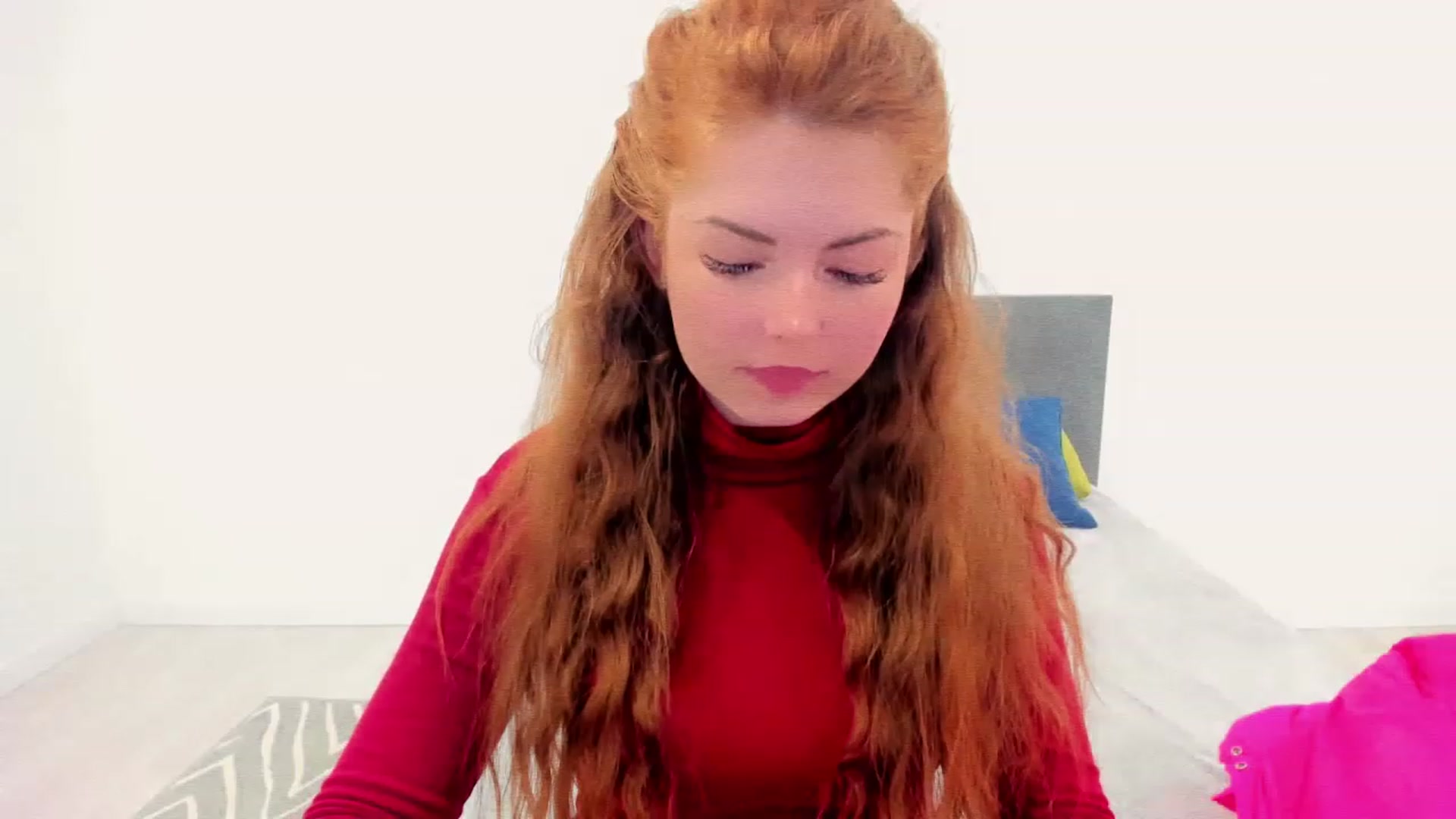 Gallery image thumbnail from Miriam_Mills's myfreecams stream on, 12/09/2022, 13:38 image 5 of 20