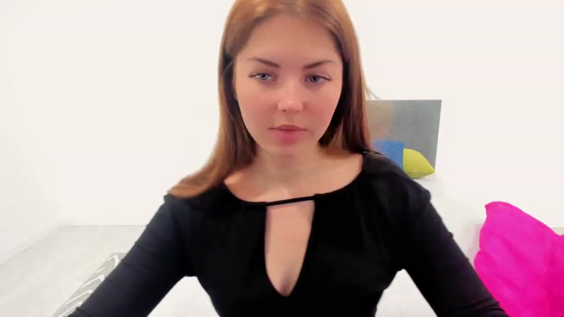 Gallery image thumbnail from Miriam_Mills's myfreecams stream on, 12/16/2022, 09:14 image 8 of 20