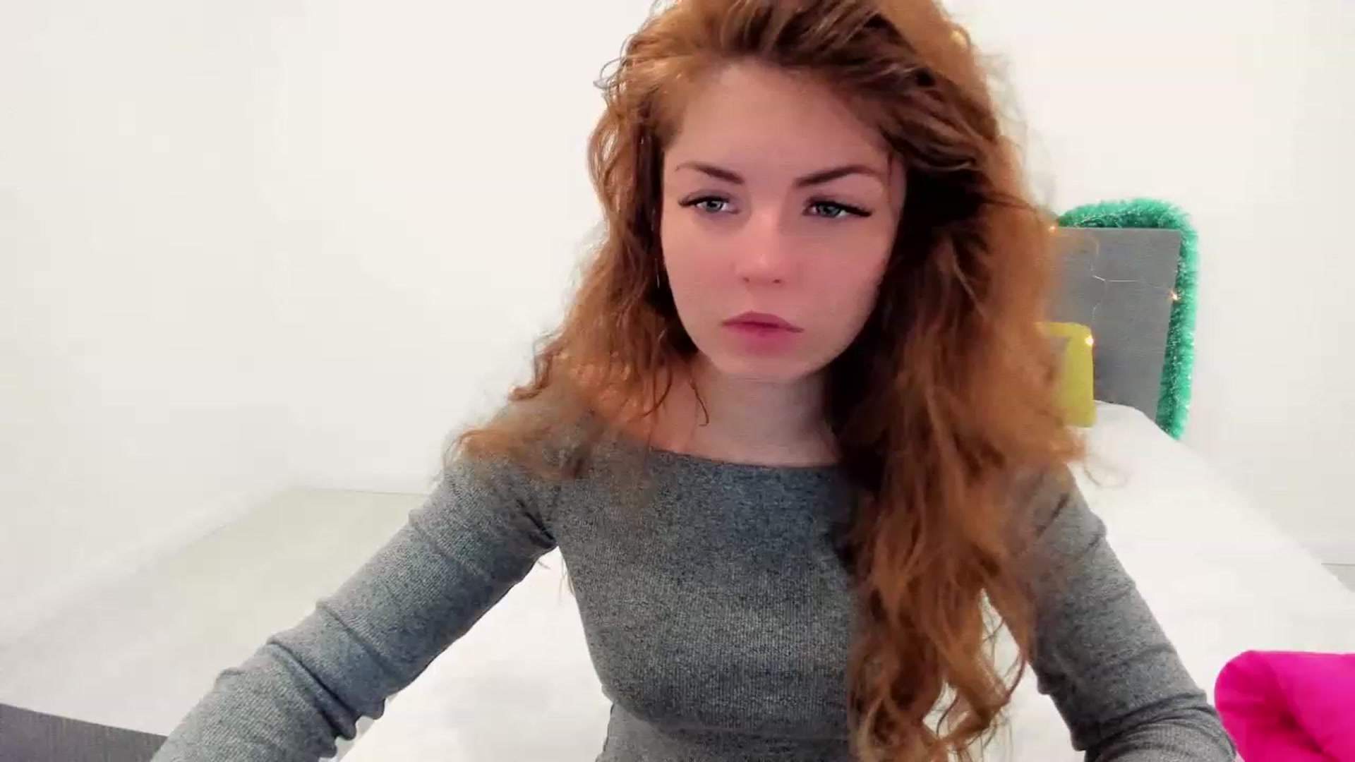 Gallery image thumbnail from Miriam_Mills's myfreecams stream on, 12/26/2022, 08:23 image 4 of 20