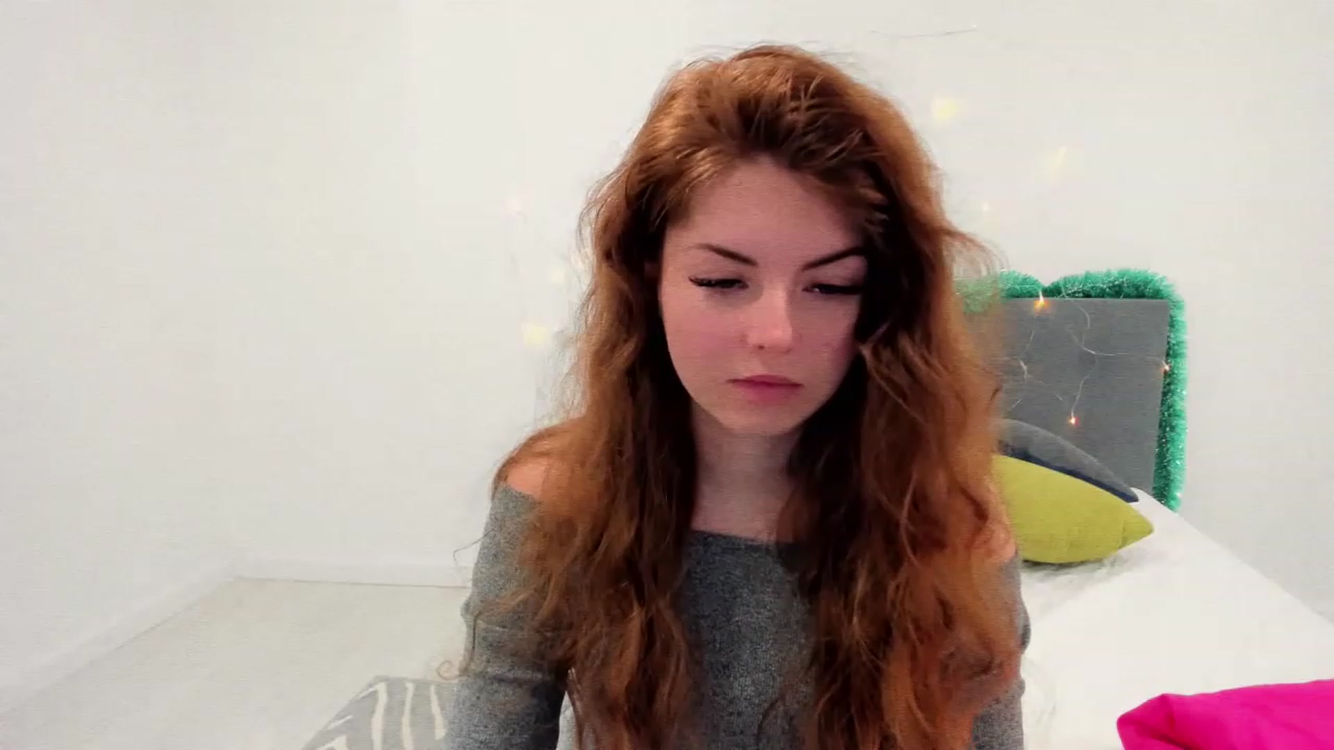 Gallery image thumbnail from Miriam_Mills's myfreecams stream on, 12/26/2022, 08:23 image 20 of 20