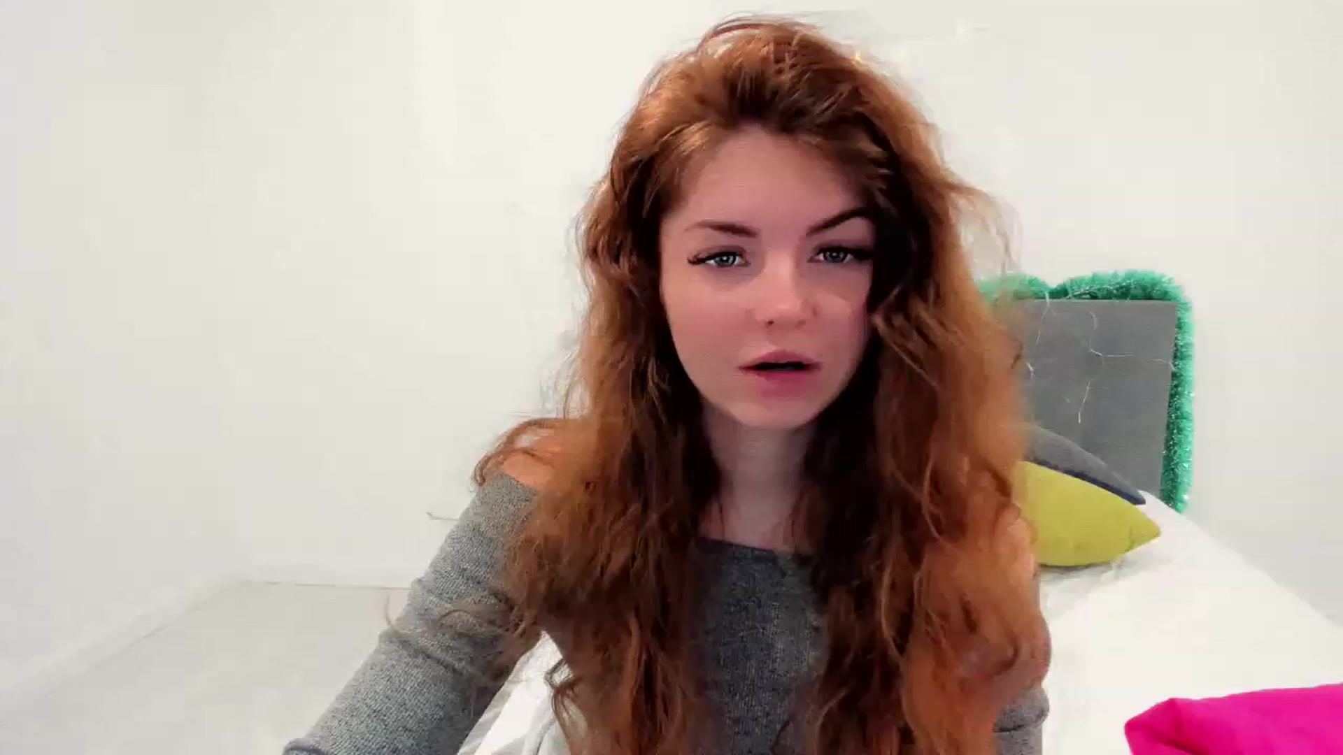 Gallery image thumbnail from Miriam_Mills's myfreecams stream on, 12/26/2022, 08:23 image 19 of 20