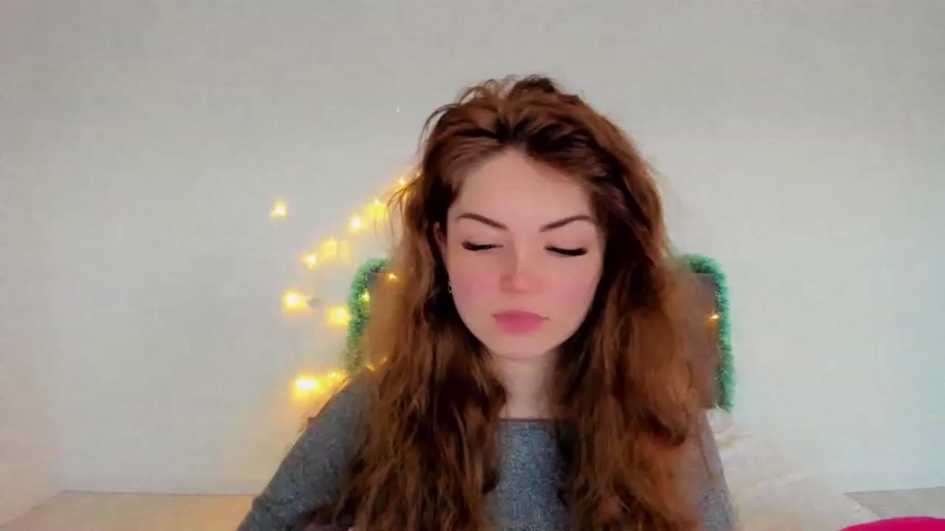 Gallery image thumbnail from Miriam_Mills's myfreecams stream on, 12/26/2022, 12:22 image 10 of 20