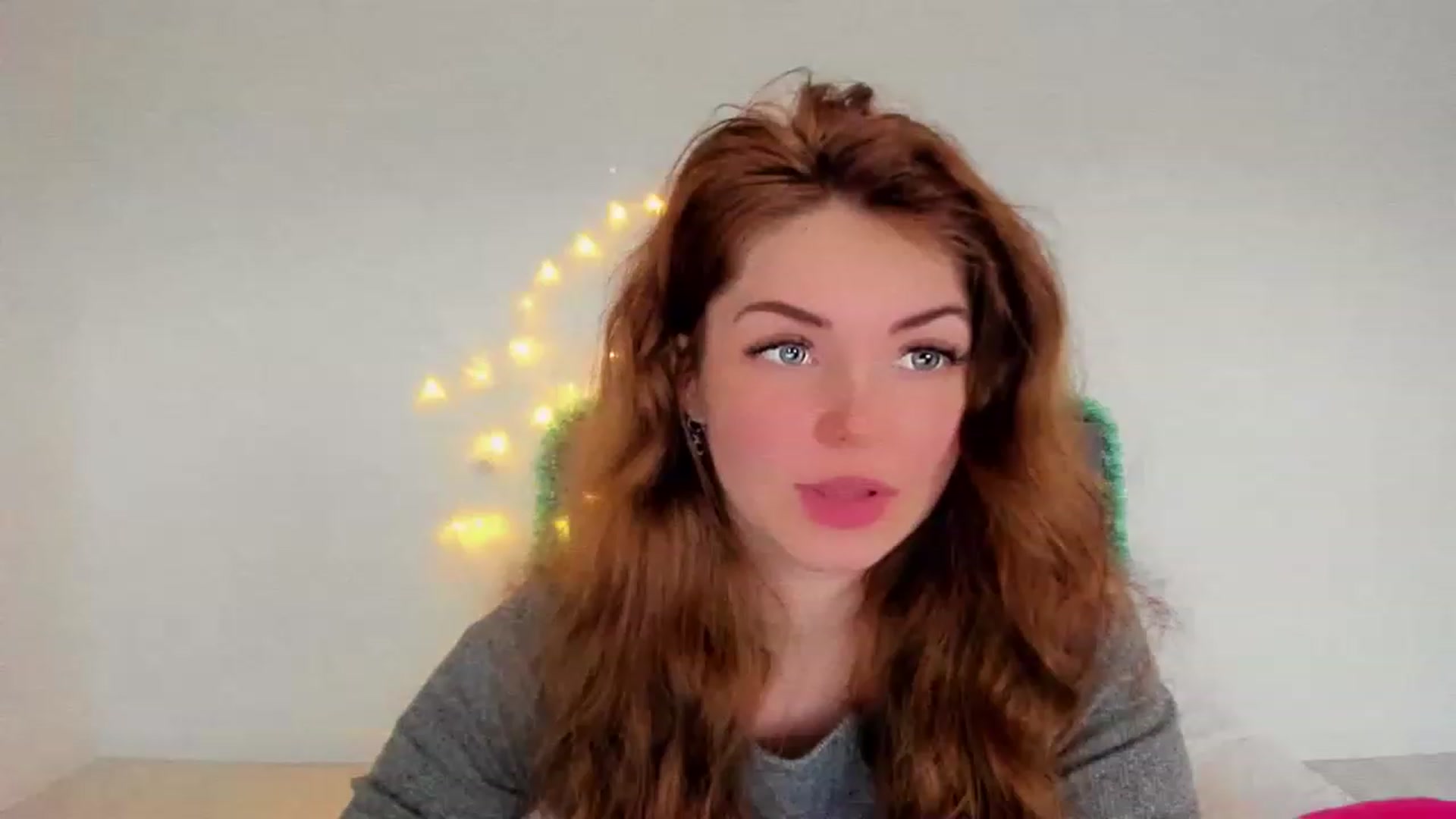Gallery image thumbnail from Miriam_Mills's myfreecams stream on, 12/26/2022, 12:22 image 4 of 20